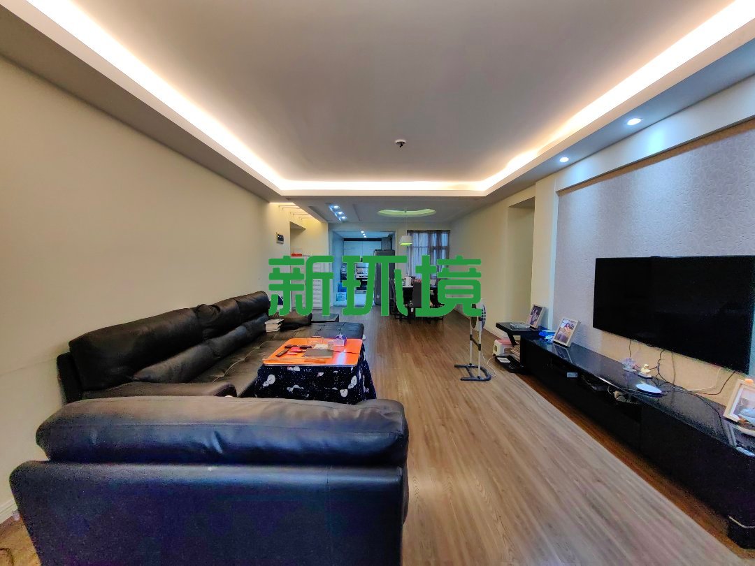 高盛澧园一二期 3室2厅2卫 82.80万 高盛澧园一二期 3室2厅2卫 82.80万客厅