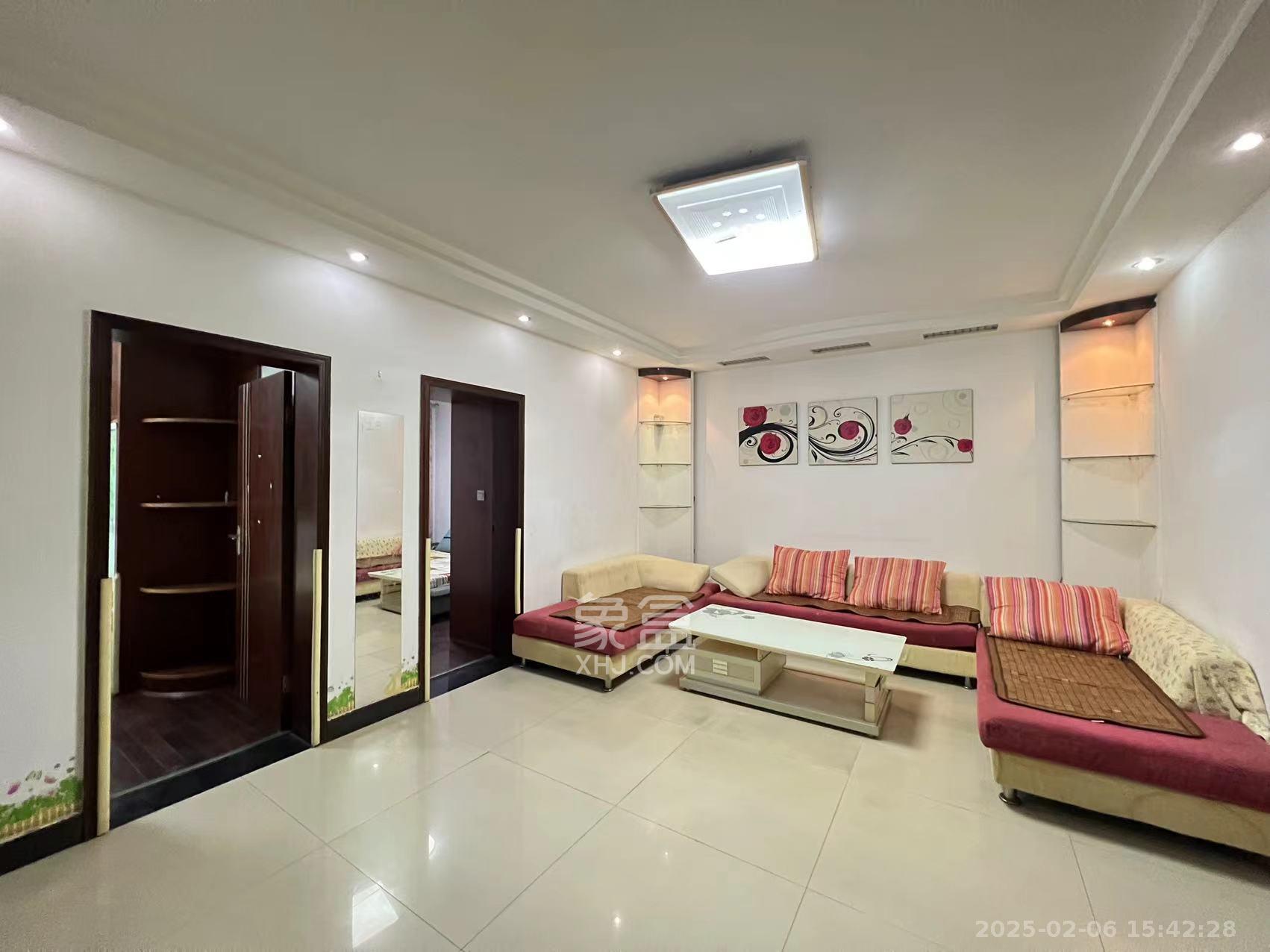 中南汽车世界  3室2厅2卫    1500.0元/月 中南汽车世界  3室2厅2卫    1500.0元/月室内图