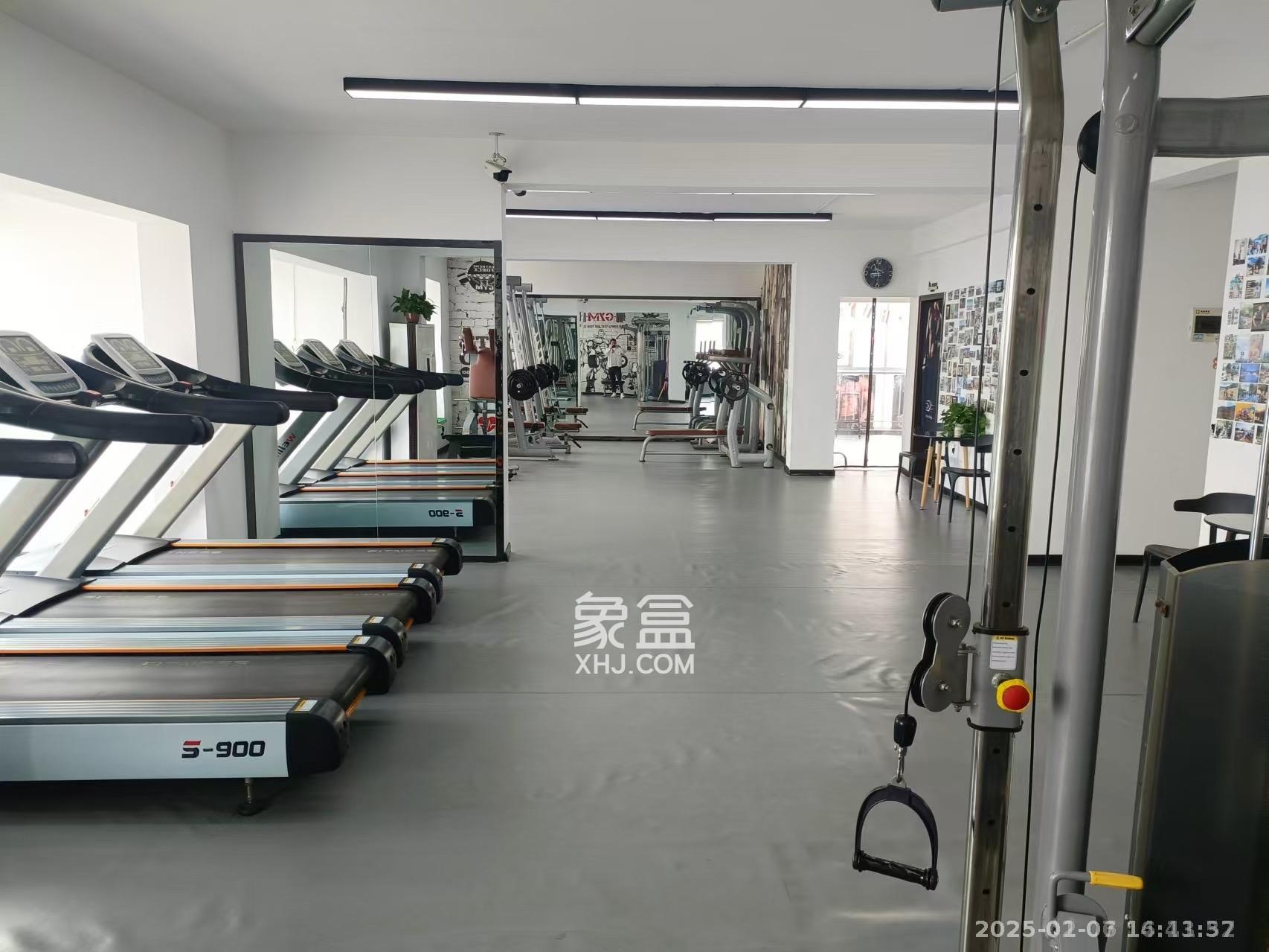 左岸右岸  1室1厅1卫    4000.0元/月 左岸右岸  1室1厅1卫    4000.0元/月室内图