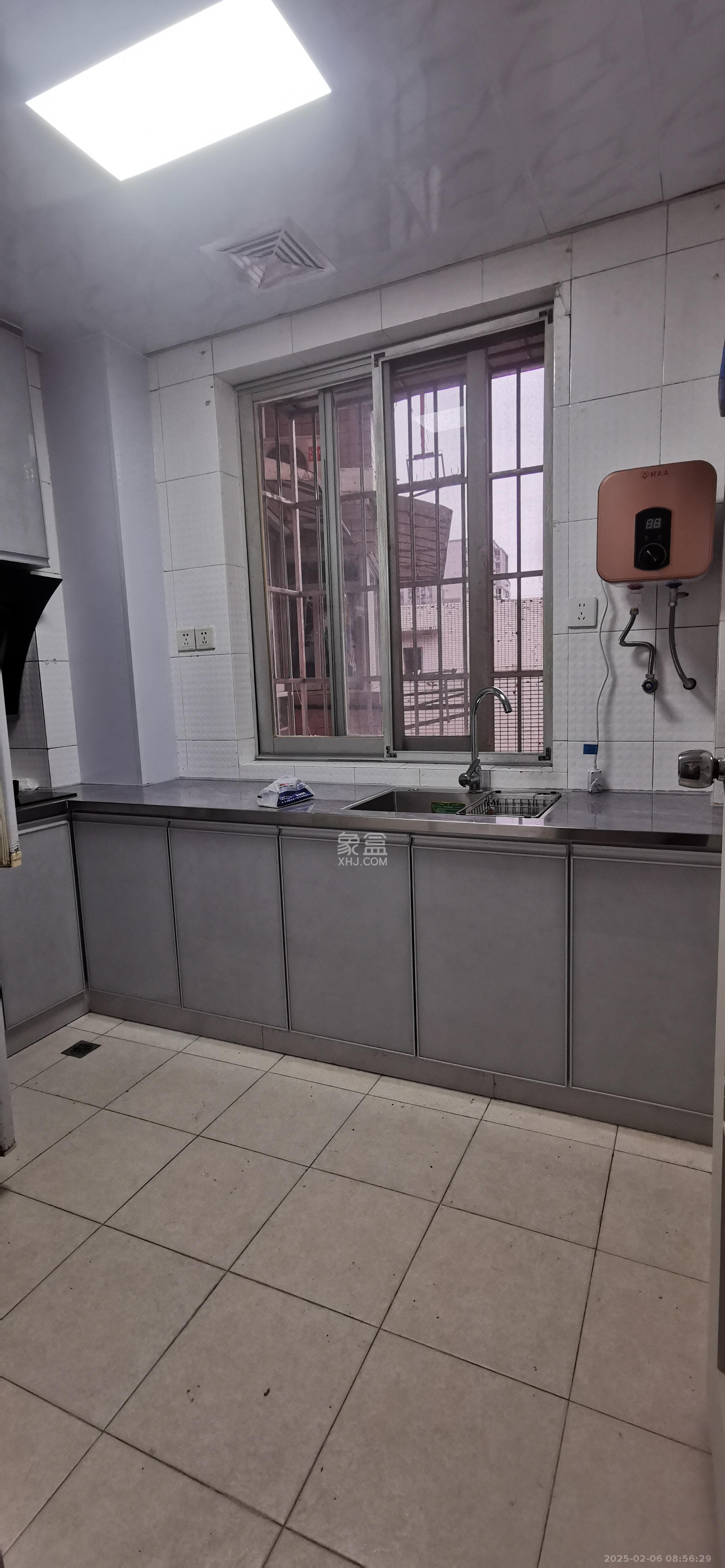 浦沅生活一区 3室2厅1卫 2200.0元/月 浦沅生活一区 3室2厅1卫 2200.0元/月室内图