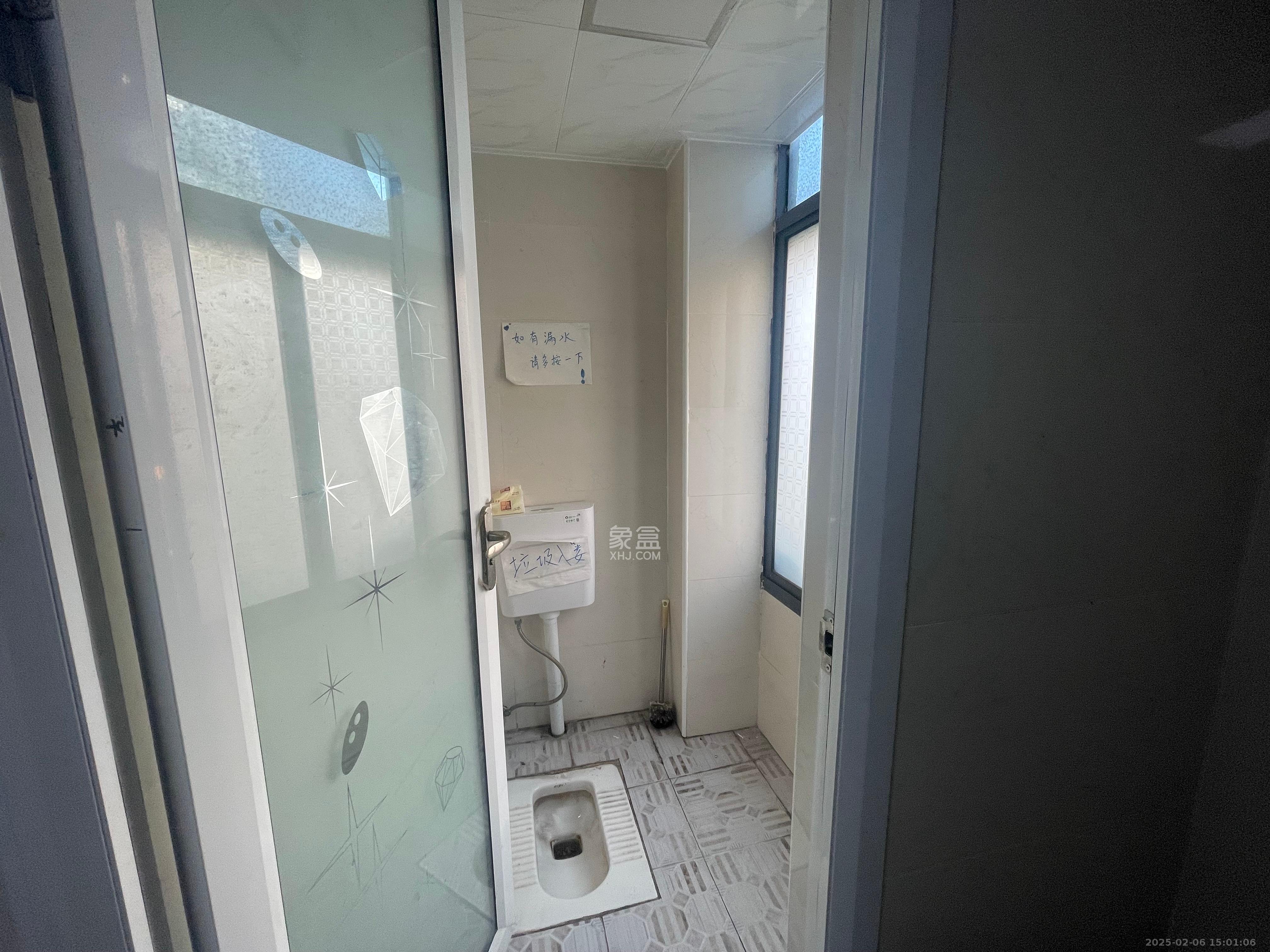 凯华大厦 3室1厅2卫 15000.0元/月 凯华大厦 3室1厅2卫 15000.0元/月室内图