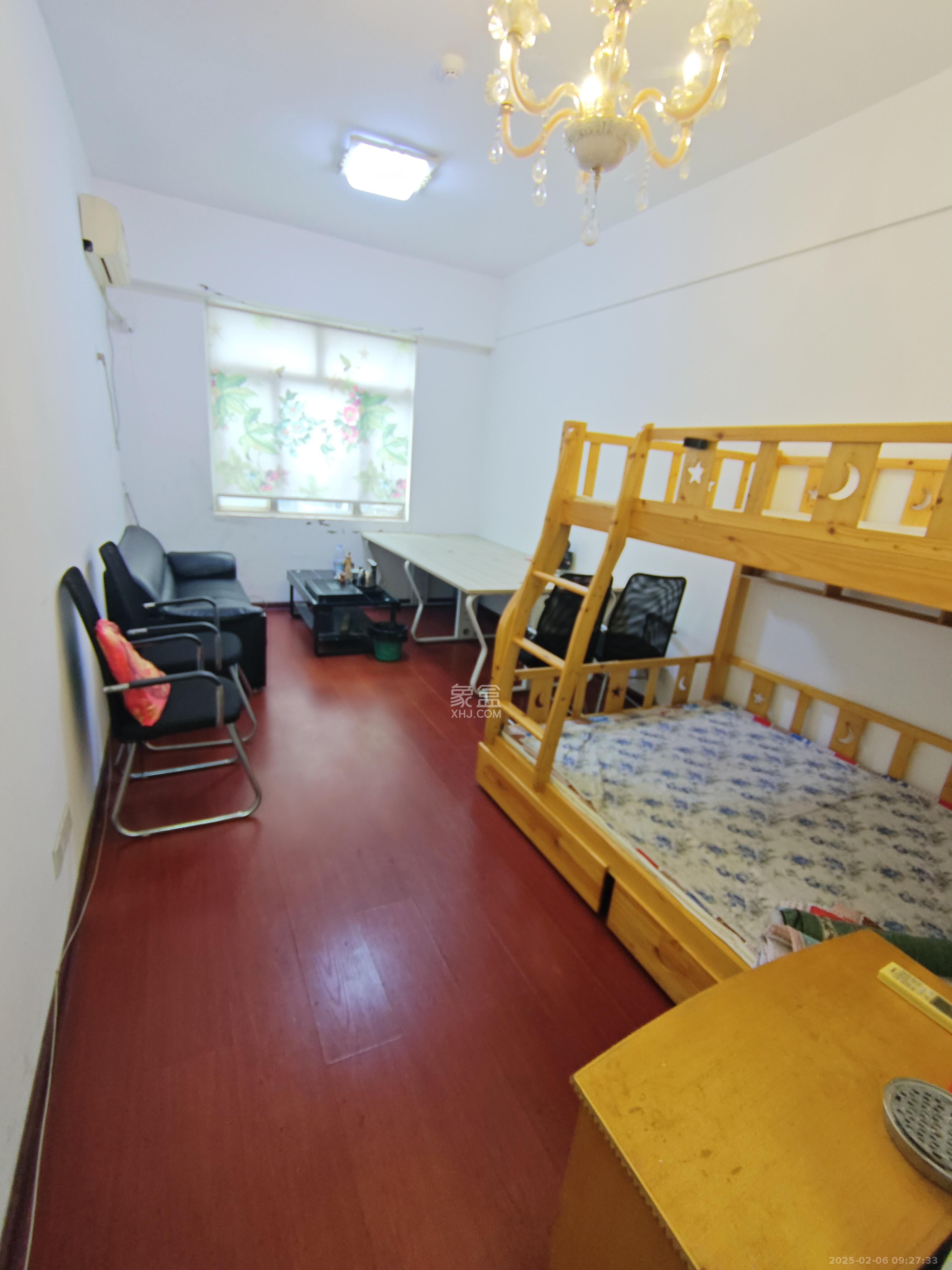 华瑞电子商厦(湖南科佳摄影城)  1室1厅1卫    1200.0元/月 华瑞电子商厦(湖南科佳摄影城)  1室1厅1卫    1200.0元/月