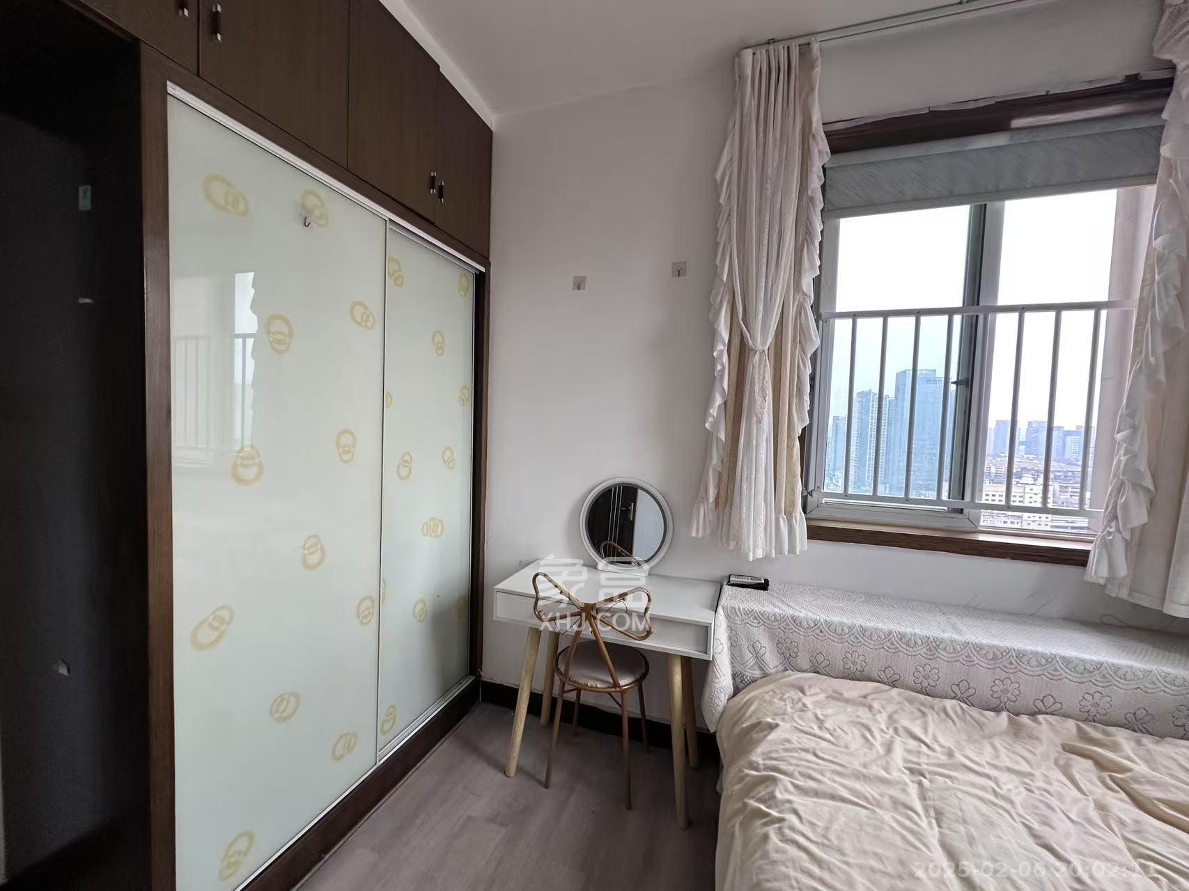 建鸿达现代公寓 2室1厅1卫 2350.0元/月 建鸿达现代公寓 2室1厅1卫 2350.0元/月室内图