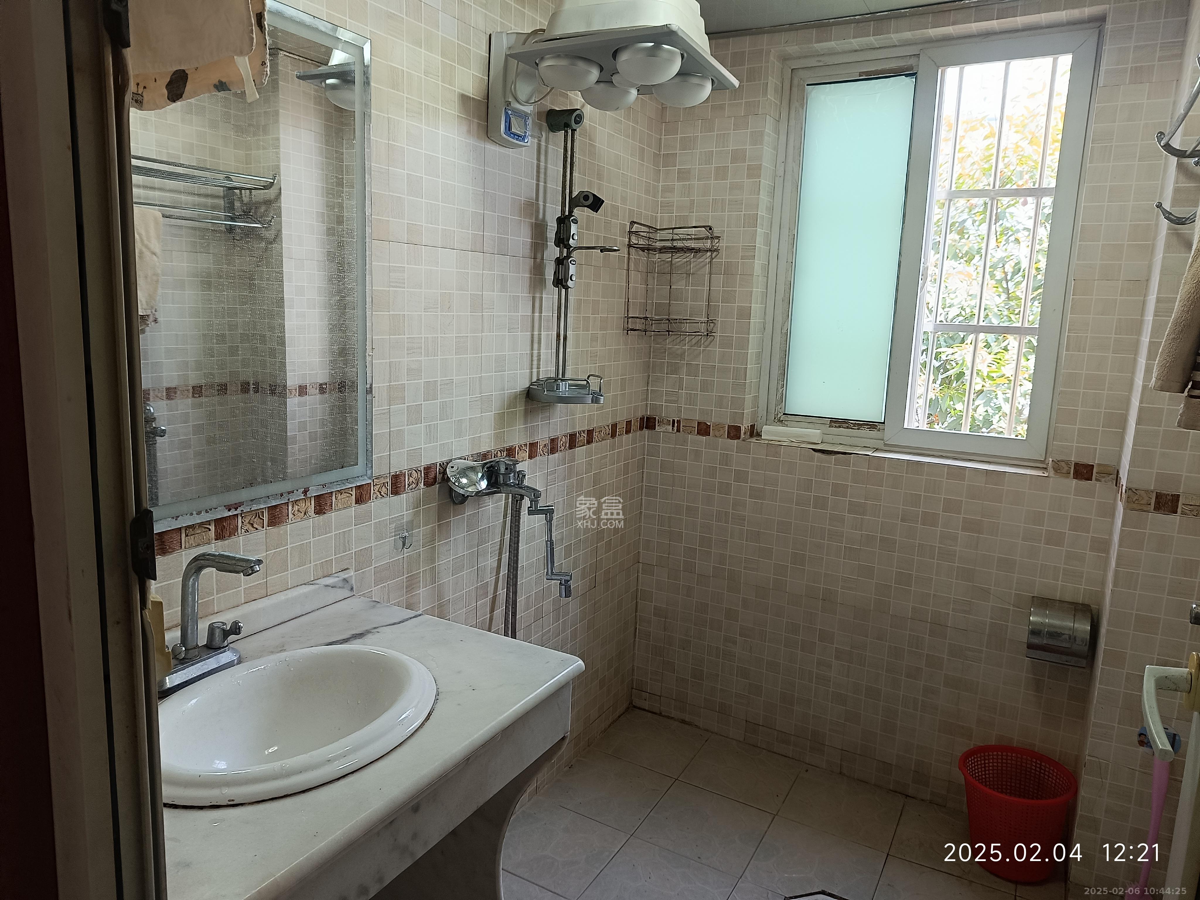 创业乐园 3室2厅2卫 1800.0元/月 创业乐园 3室2厅2卫 1800.0元/月室内图