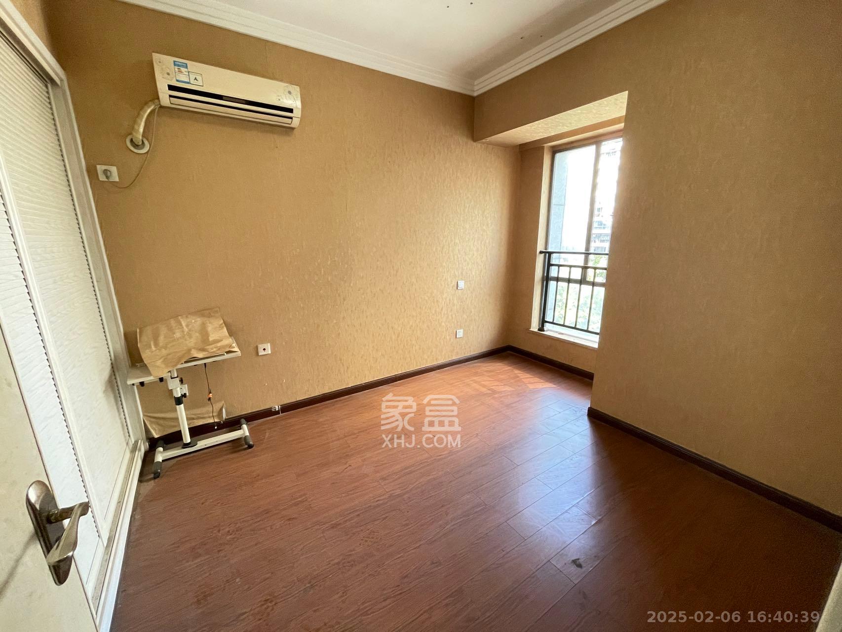 西子一间 2室2厅1卫 2200.0元/月 西子一间 2室2厅1卫 2200.0元/月室内图