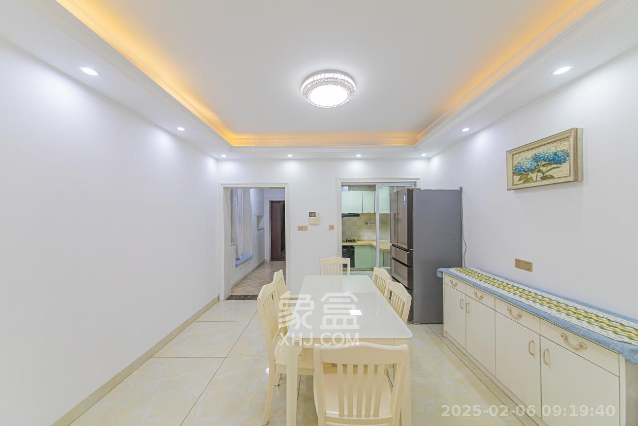 中建芙蓉嘉苑  3室2厅1卫   2500.00元/月室内图