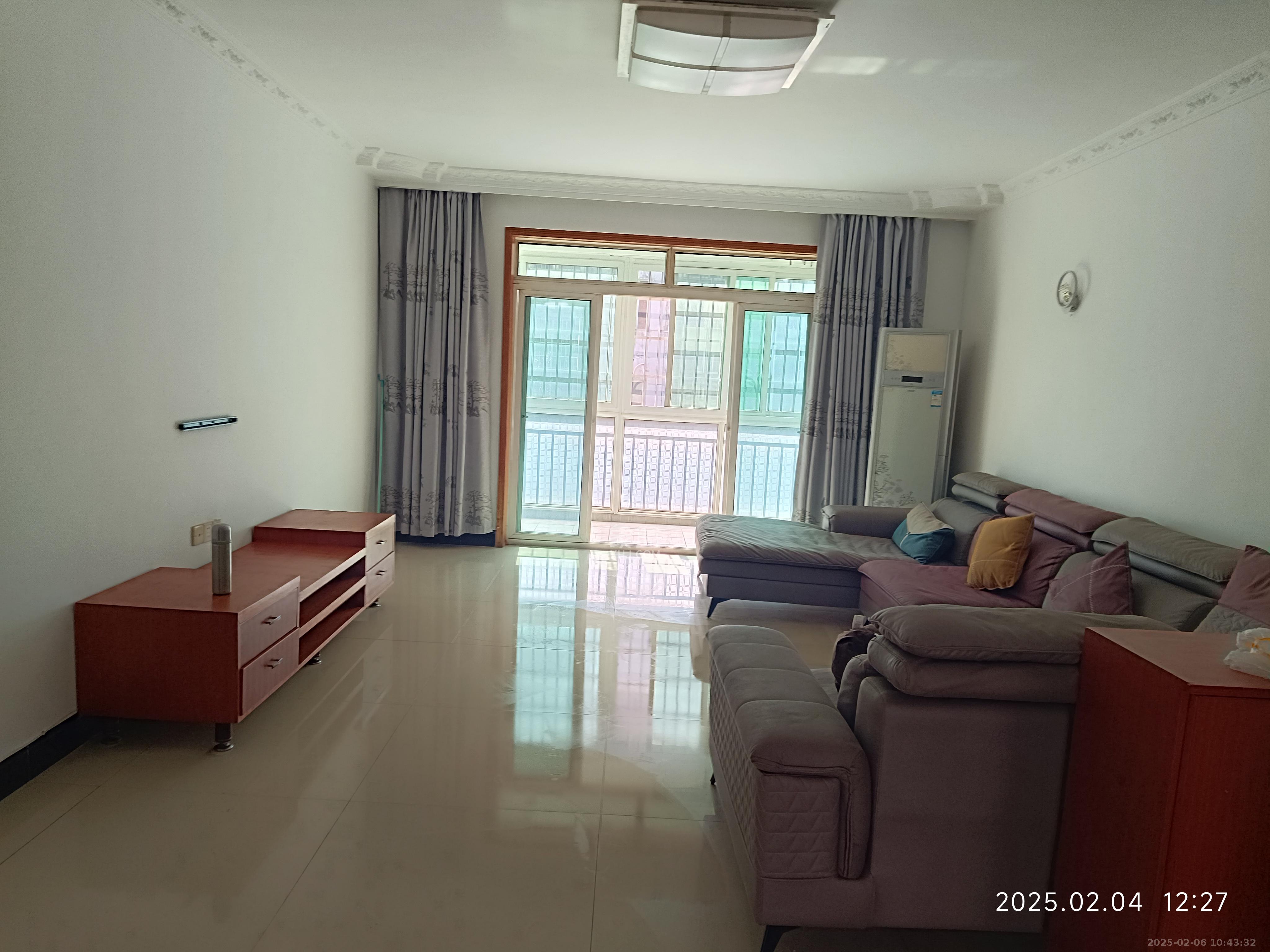 创业乐园 3室2厅2卫 1800.0元/月 创业乐园 3室2厅2卫 1800.0元/月室内图