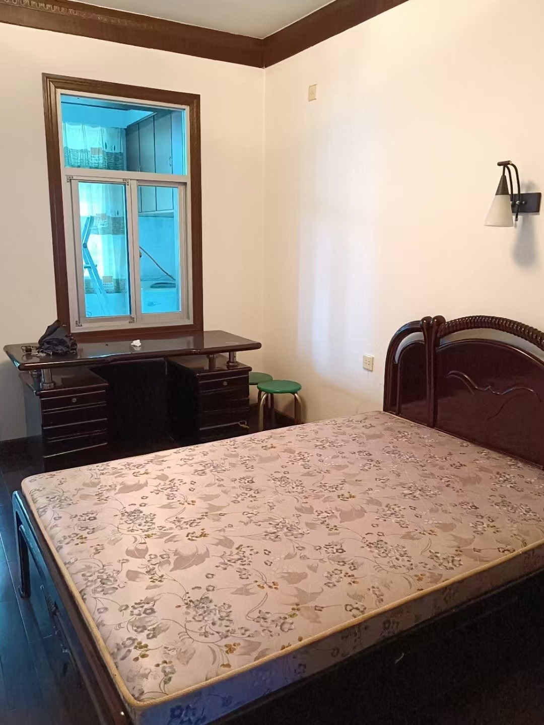 区商业局家属楼(清泉) 1室0厅0卫 1100.0元/月 区商业局家属楼(清泉) 1室0厅0卫 1100.0元/月室内图