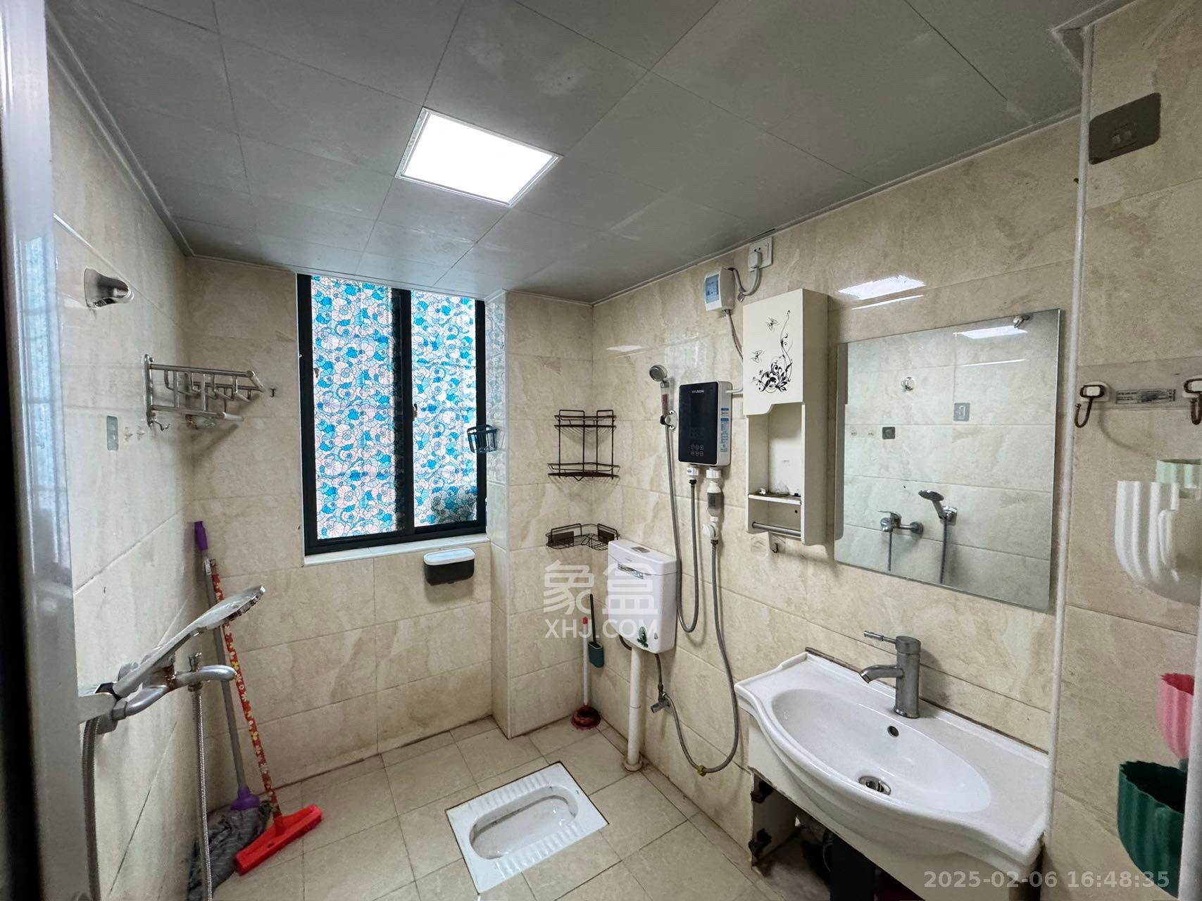 圆梦完美生活 2室2厅1卫 1500.0元/月 圆梦完美生活 2室2厅1卫 1500.0元/月室内图