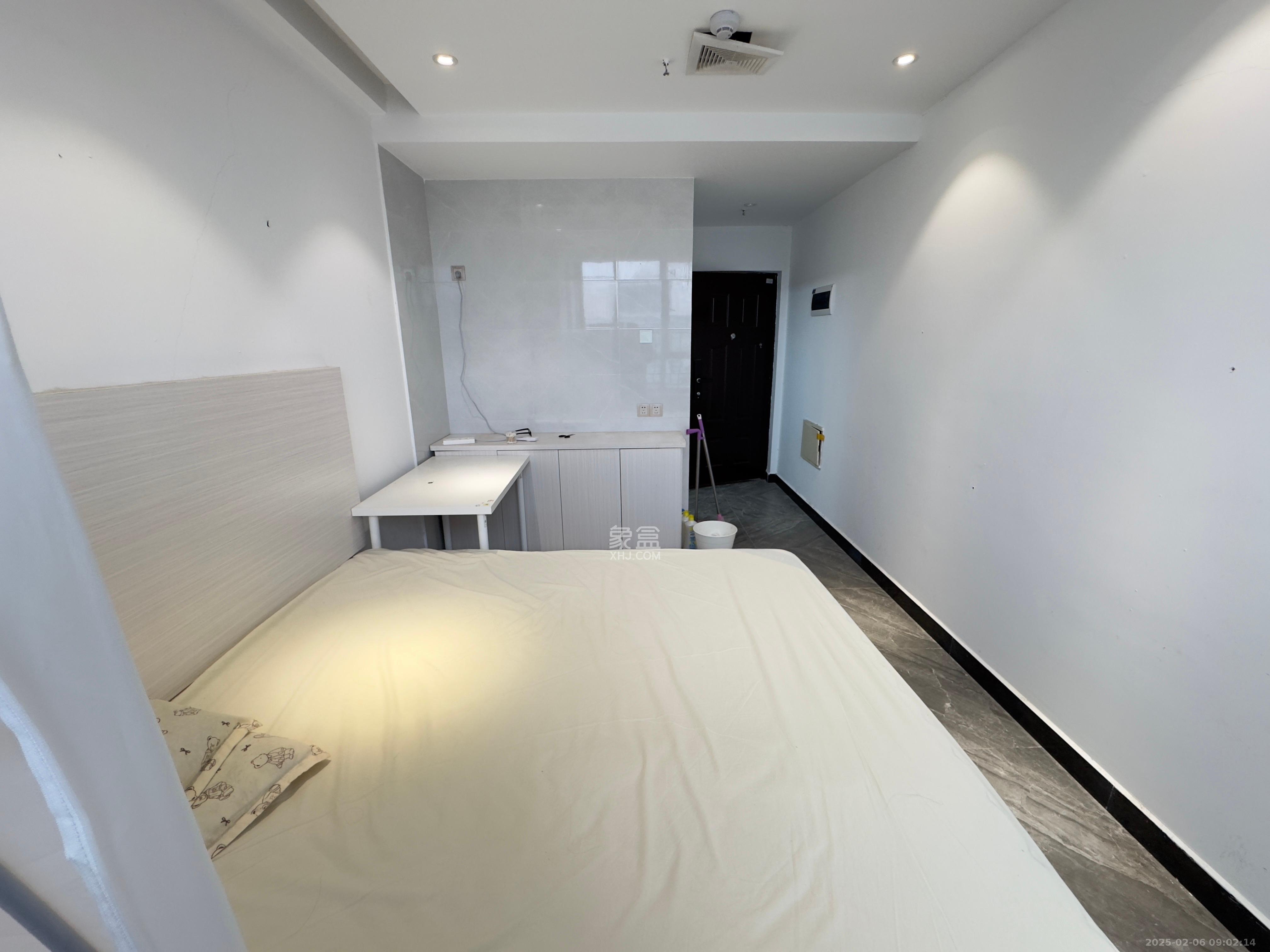 洋湖时代 1室1厅1卫 900.0元/月 洋湖时代 1室1厅1卫 900.0元/月室内图