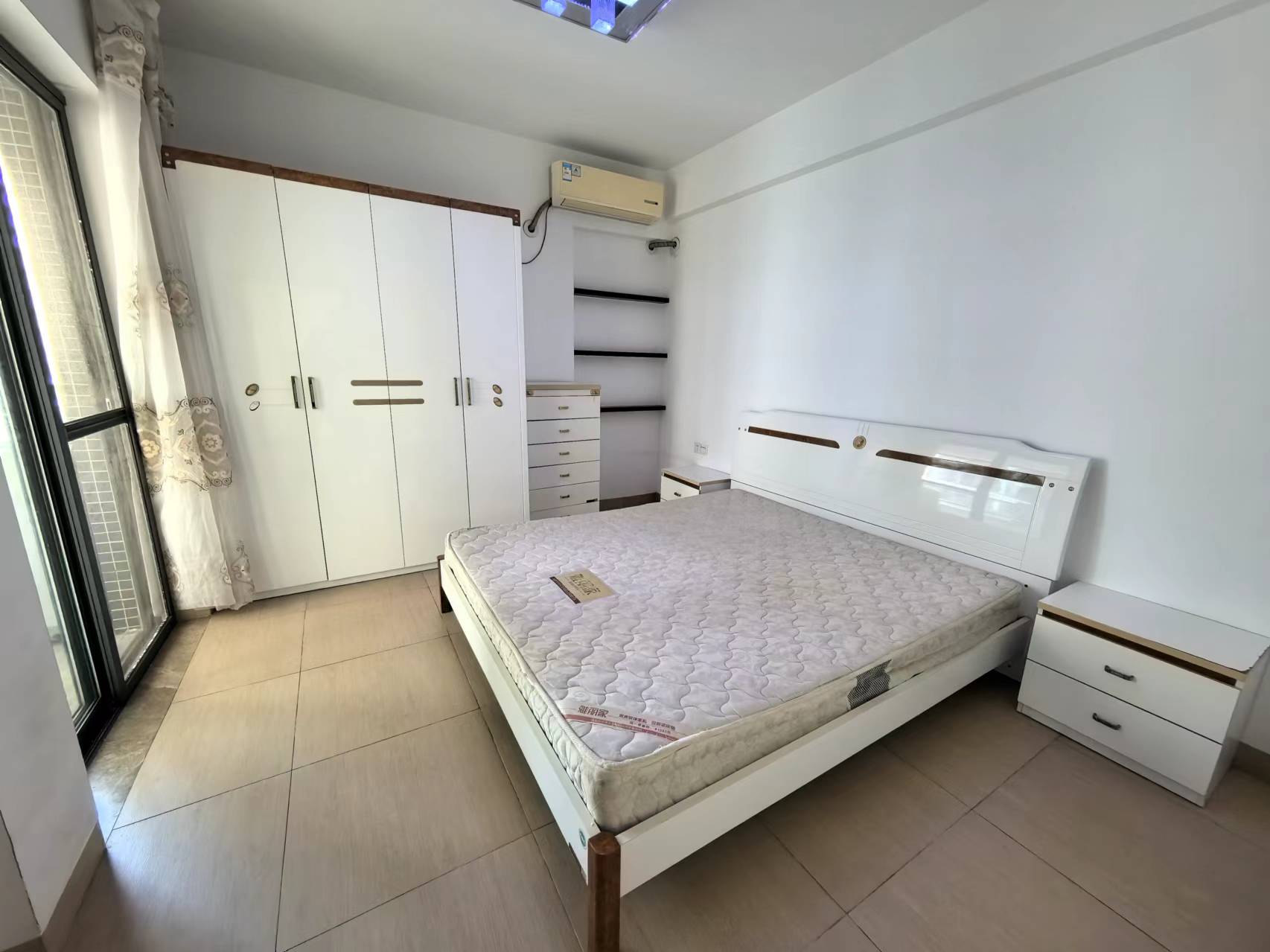 宝华海景 2室2厅1卫 159.0万 宝华海景 2室2厅1卫 159.0万室内图