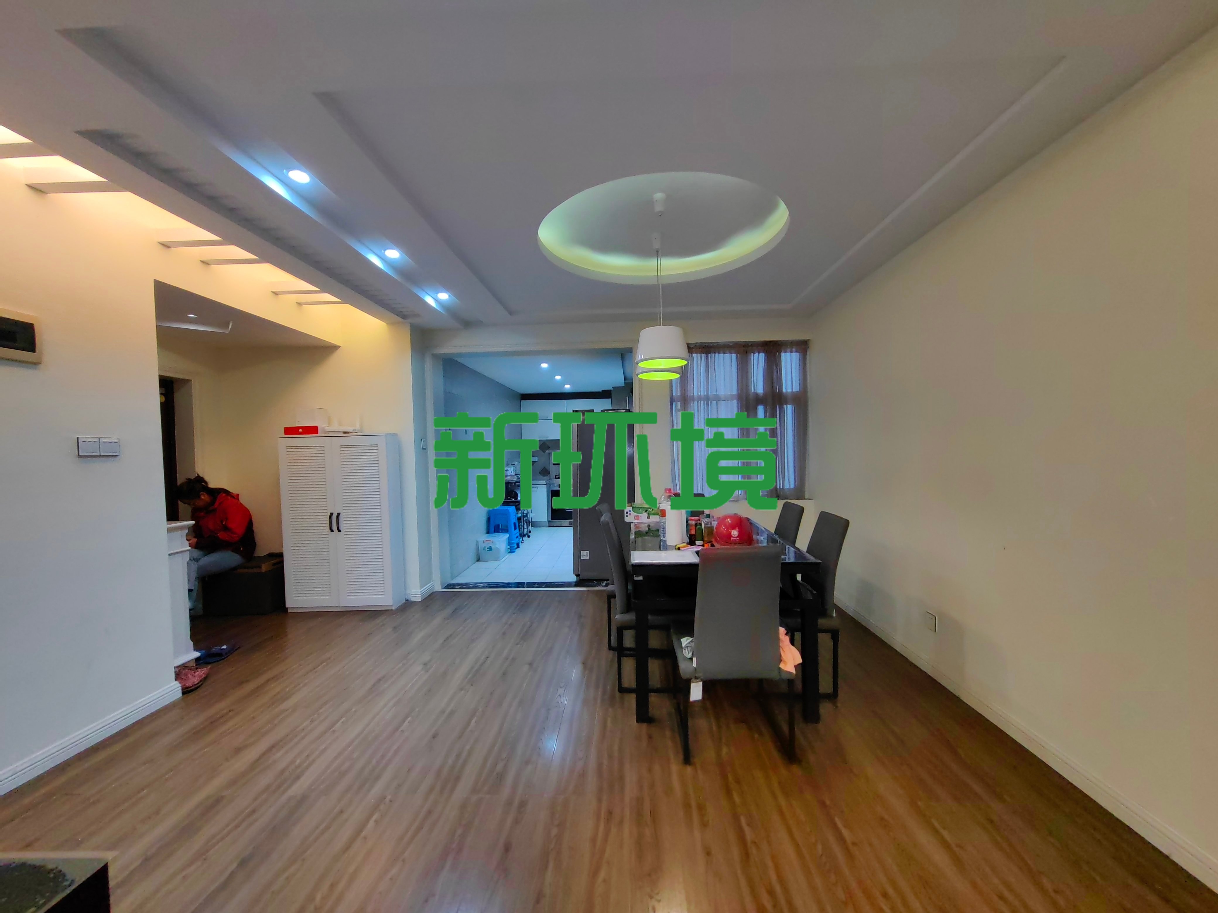 高盛澧园一二期 3室2厅2卫 82.80万 高盛澧园一二期 3室2厅2卫 82.80万客厅