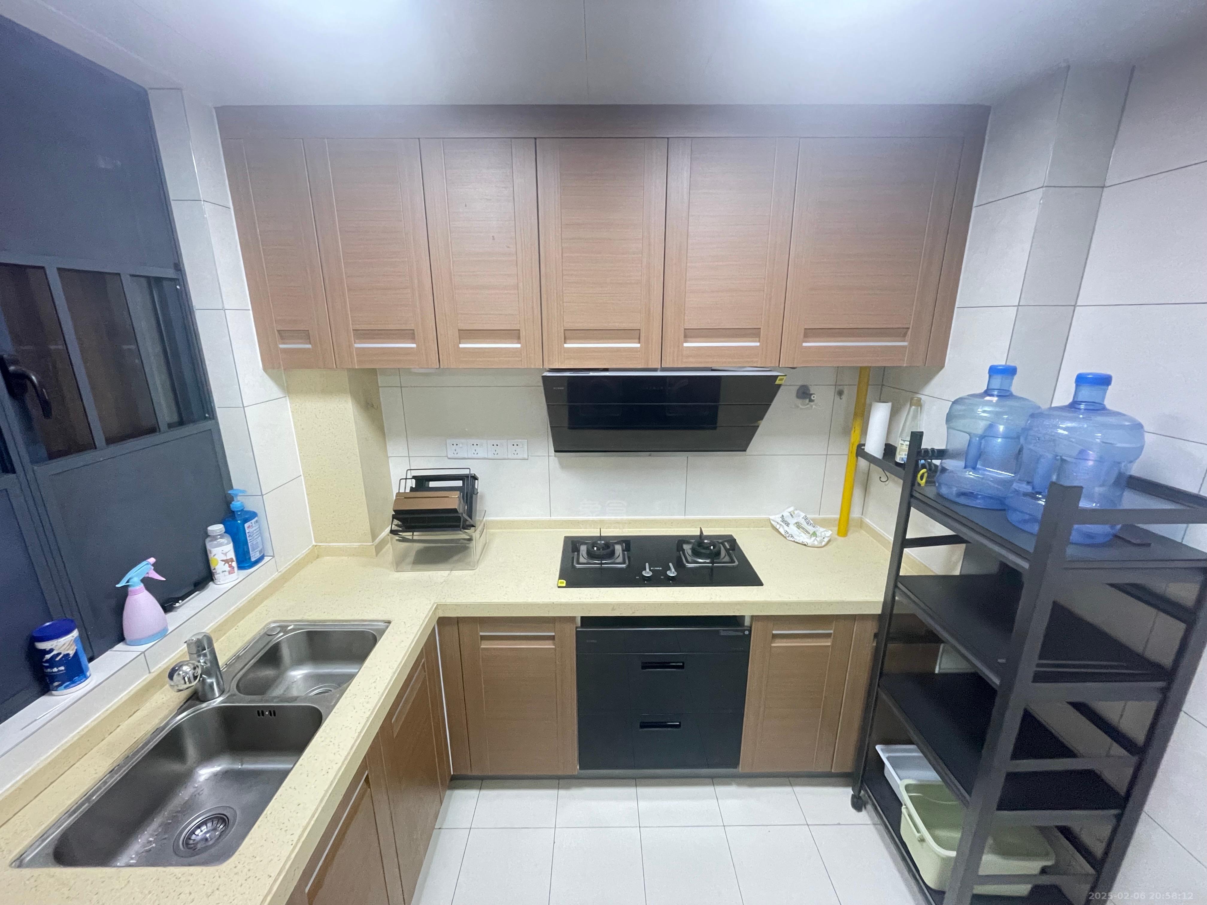 中建玥熙台  4室2厅2卫   2100.00元/月室内图