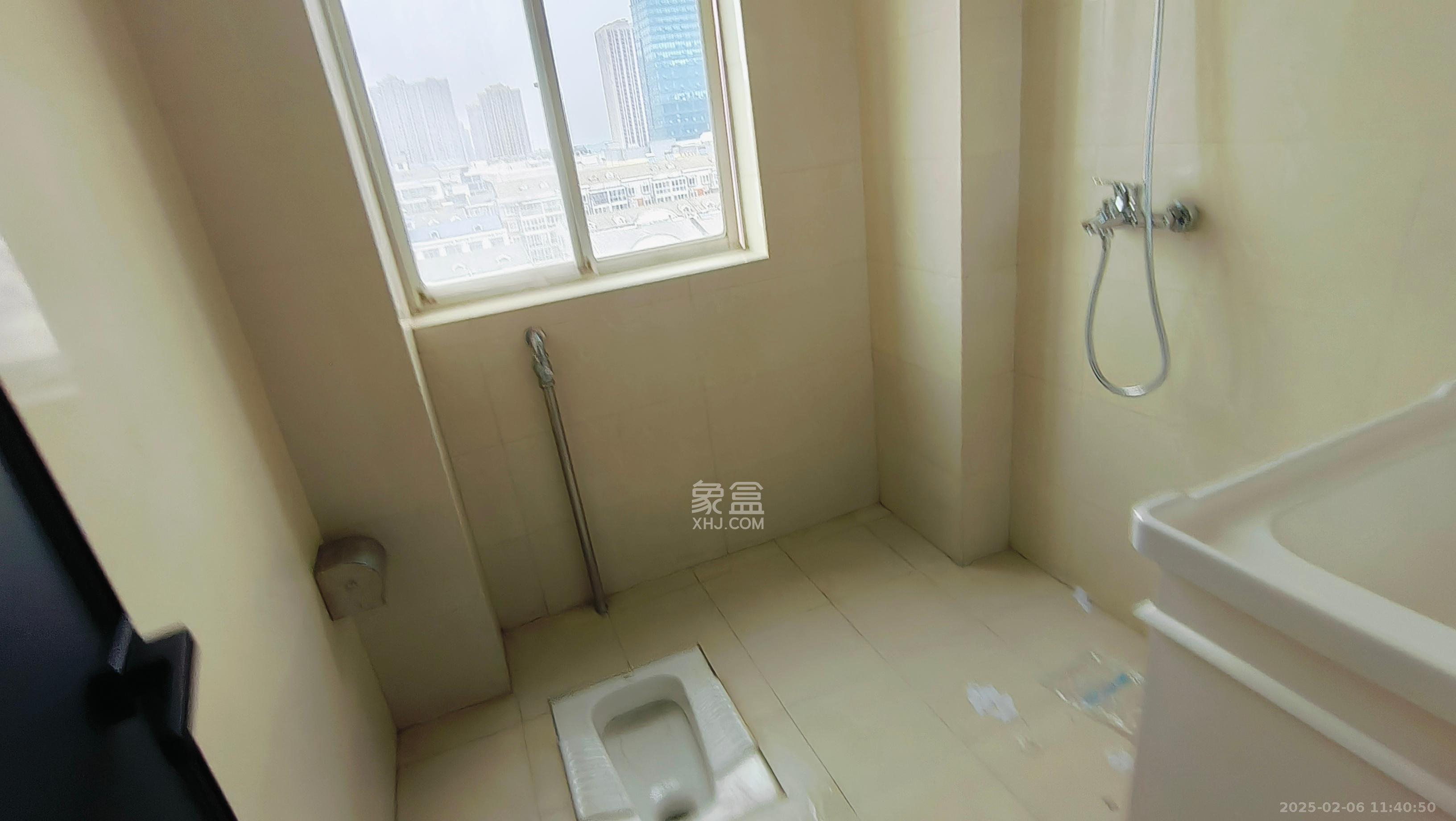 四季如春酒店(原名鑫元大酒店) 1室0厅0卫 1800.0元/月 四季如春酒店(原名鑫元大酒店) 1室0厅0卫 1800.0元/月室内图