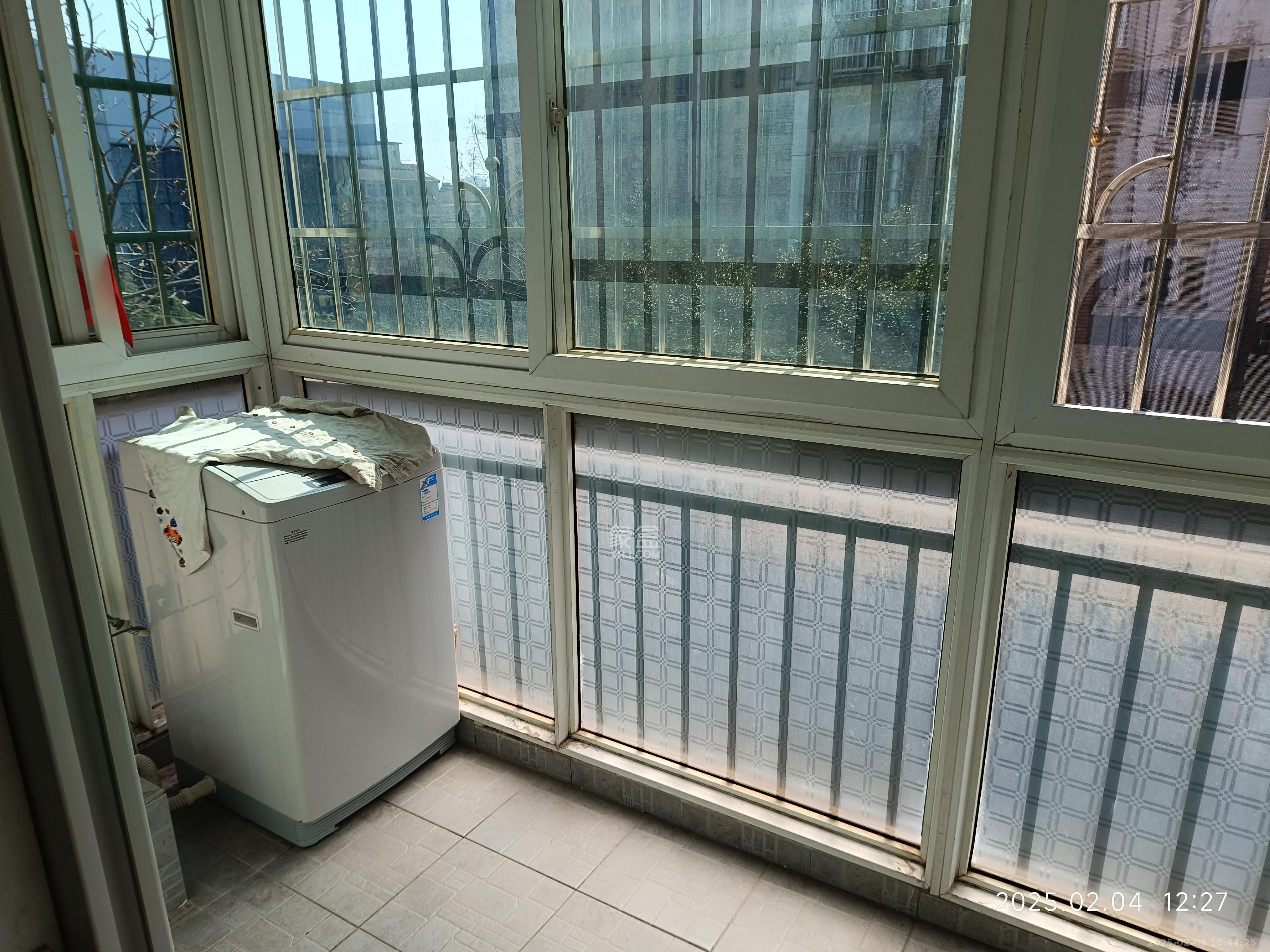 创业乐园 3室2厅2卫 1800.0元/月 创业乐园 3室2厅2卫 1800.0元/月室内图