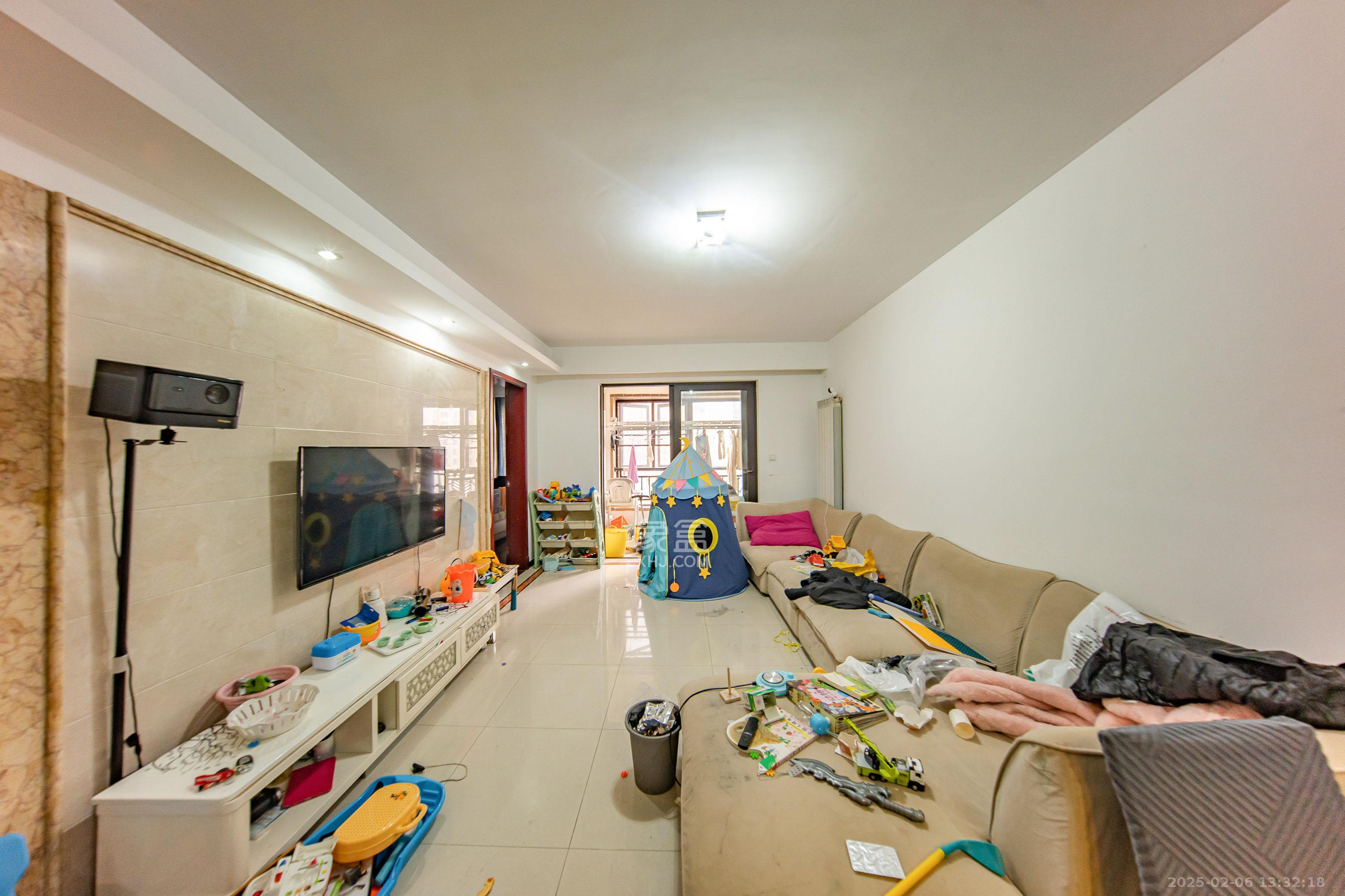 中海国际二期 3室2厅1卫 2200.0元/月 中海国际二期 3室2厅1卫 2200.0元/月室内图