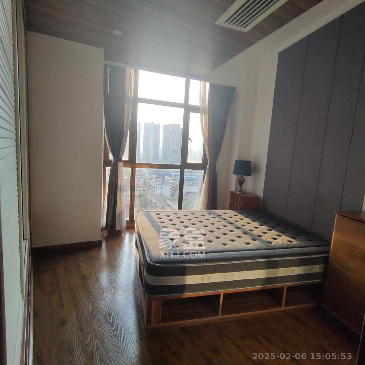 铂宫  1室1厅1卫   2600.00元/月室内图