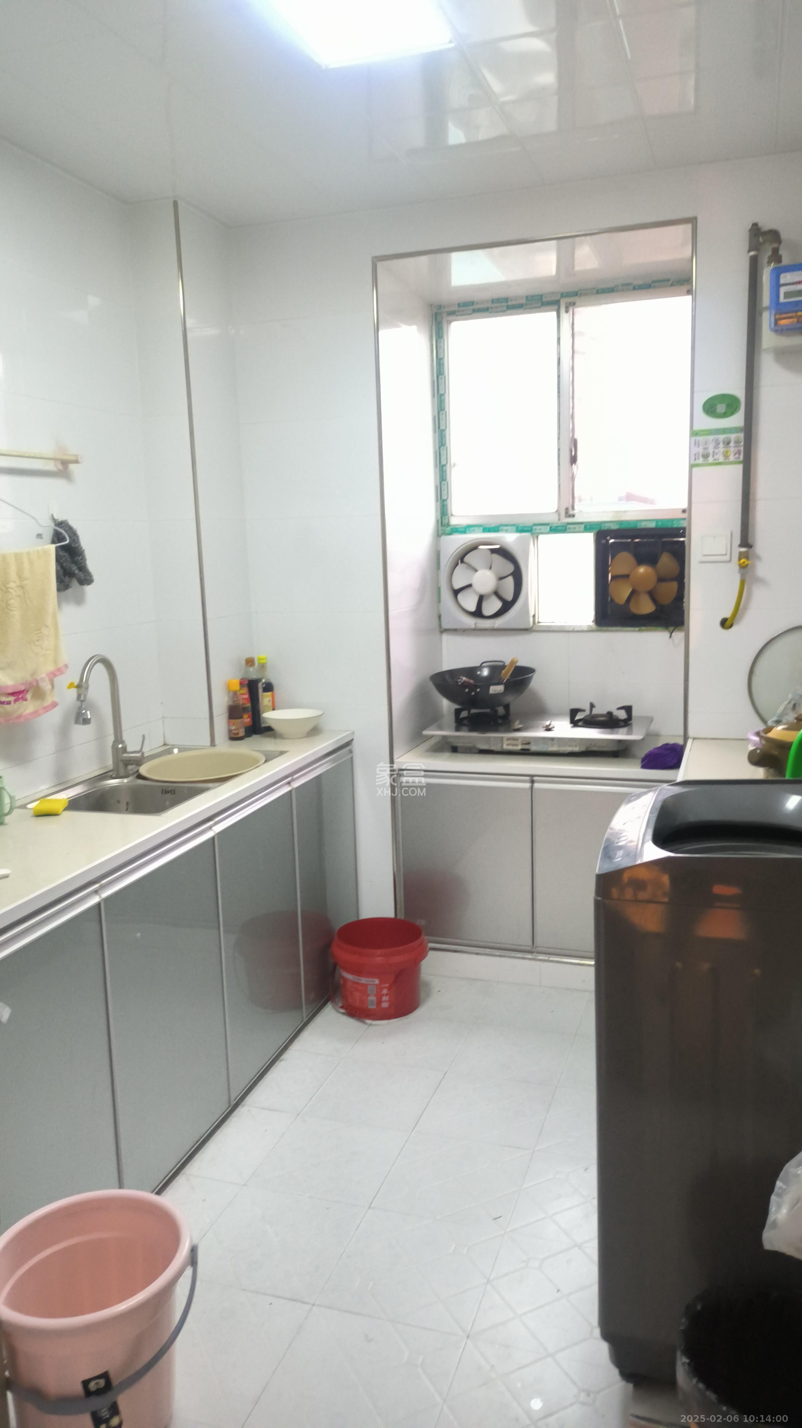 红旗社区  3室1厅1卫   1500.00元/月室内图