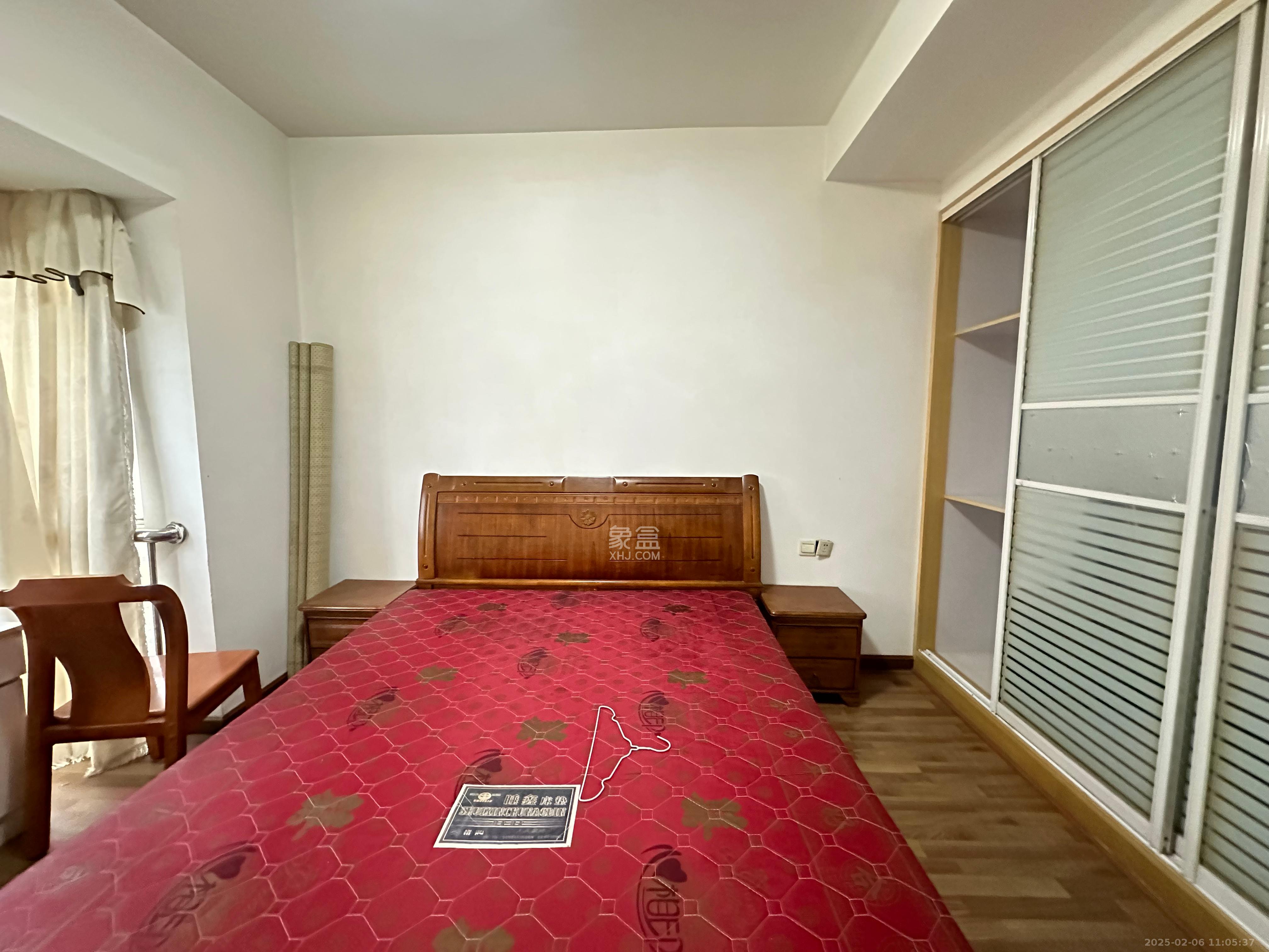 圣力华苑 3室2厅2卫 1500.0元/月 圣力华苑 3室2厅2卫 1500.0元/月室内图