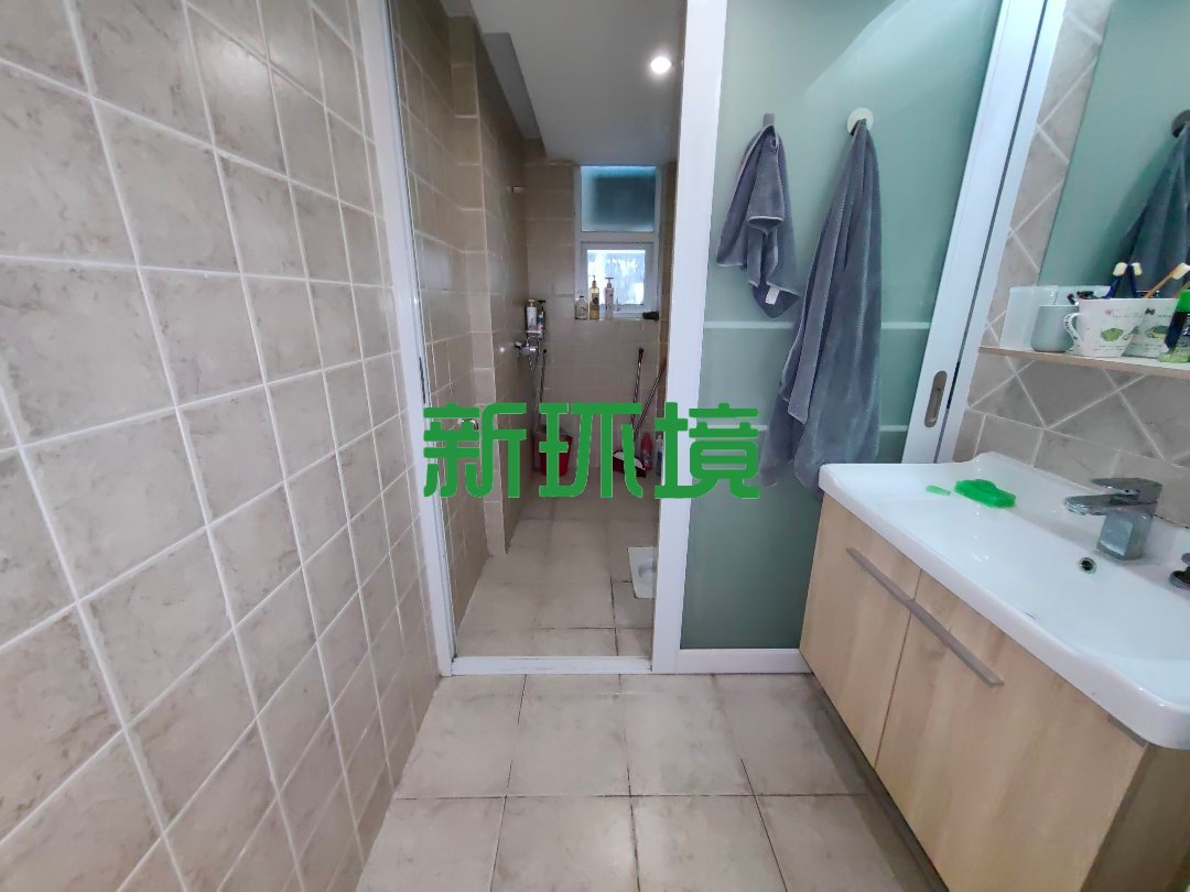 高盛澧园一二期 3室2厅2卫 82.80万 高盛澧园一二期 3室2厅2卫 82.80万客厅