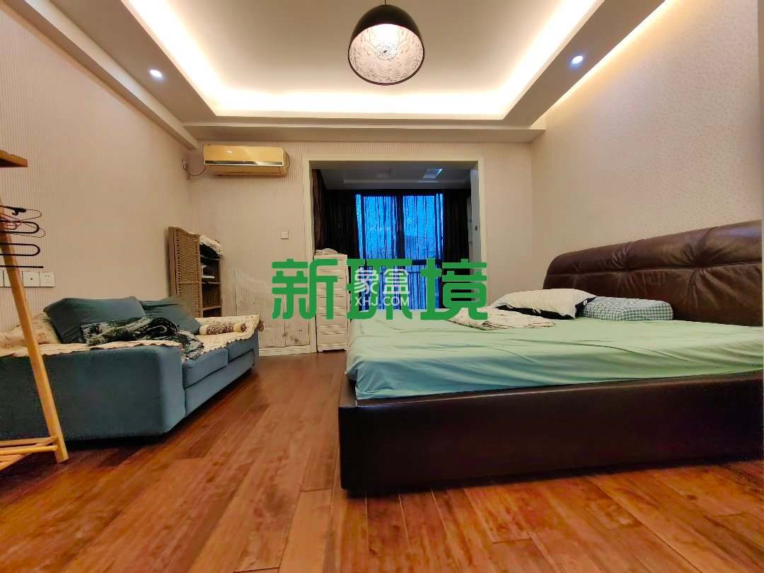 高盛澧园一二期 3室2厅2卫 82.80万 高盛澧园一二期 3室2厅2卫 82.80万客厅