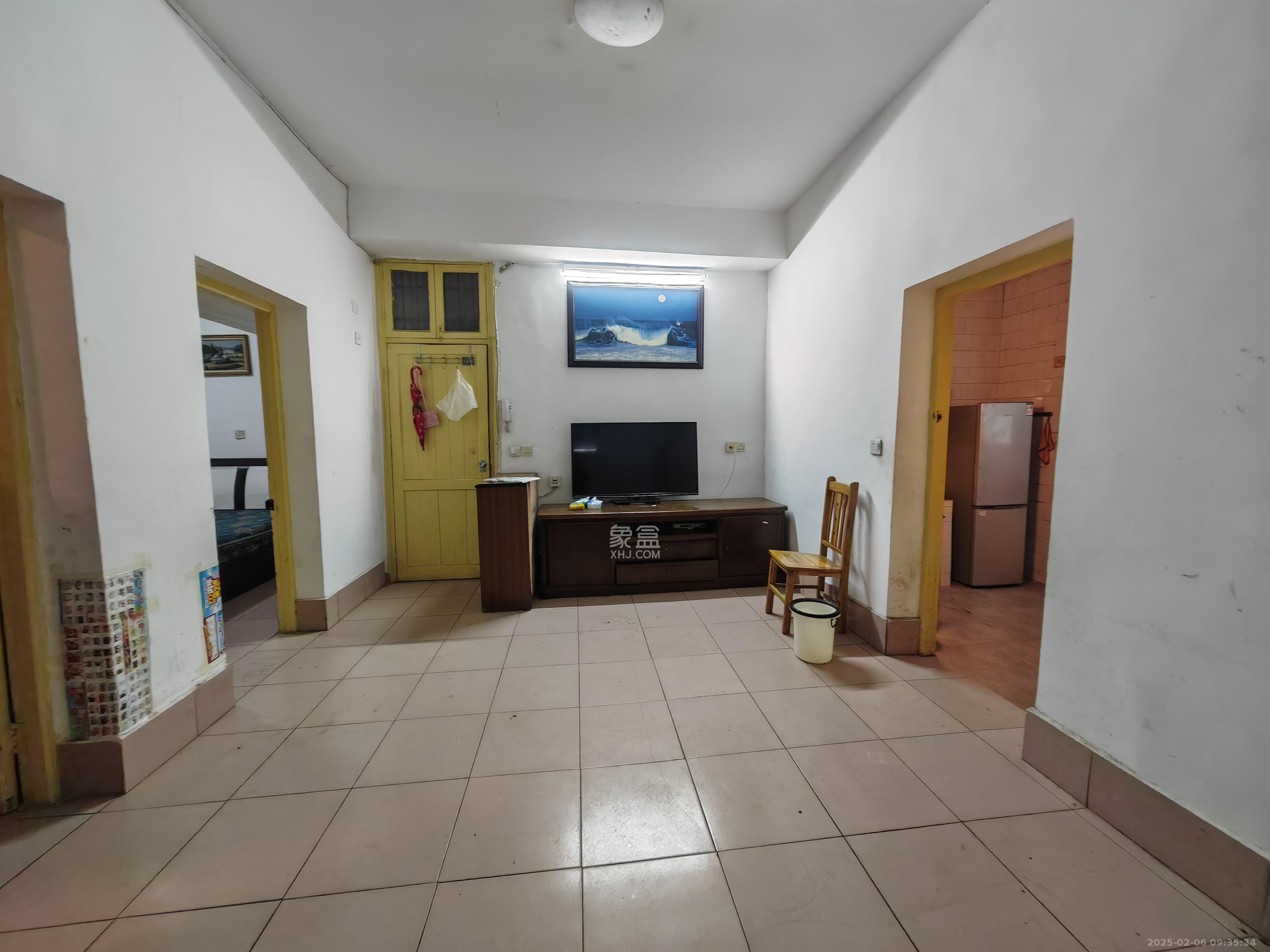 湘农桥社区  2室2厅1卫    1600.0元/月 湘农桥社区  2室2厅1卫    1600.0元/月室内图