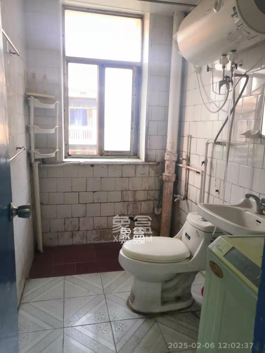 浦沅生活一区  2室2厅1卫    1000.0元/月 浦沅生活一区  2室2厅1卫    1000.0元/月室内图