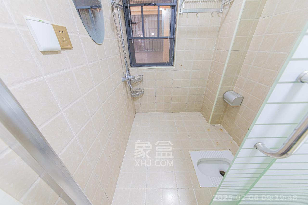中建芙蓉嘉苑  3室2厅1卫   2500.00元/月室内图