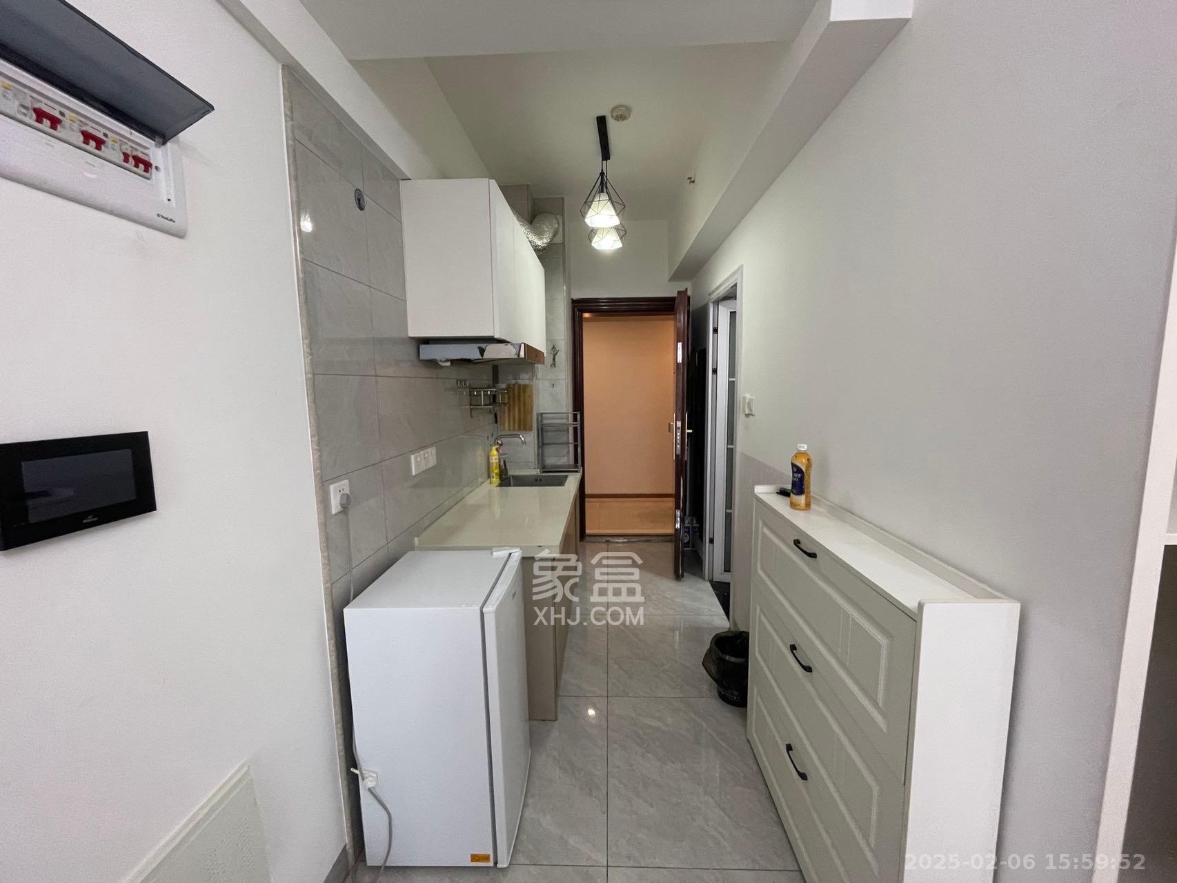 复地星光天地 1室0厅0卫 1700.0元/月 复地星光天地 1室0厅0卫 1700.0元/月室内图