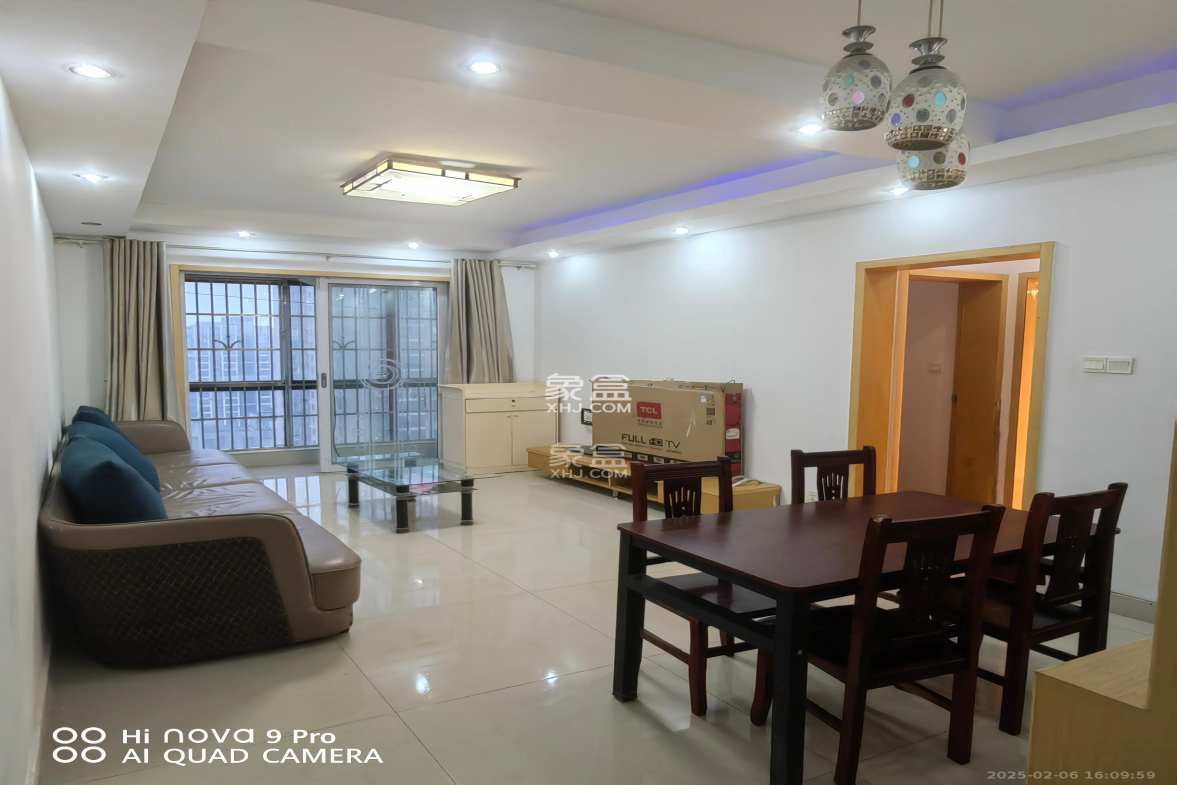 华天LOHO小镇 2室2厅1卫 1350.0元/月 华天LOHO小镇 2室2厅1卫 1350.0元/月室内图