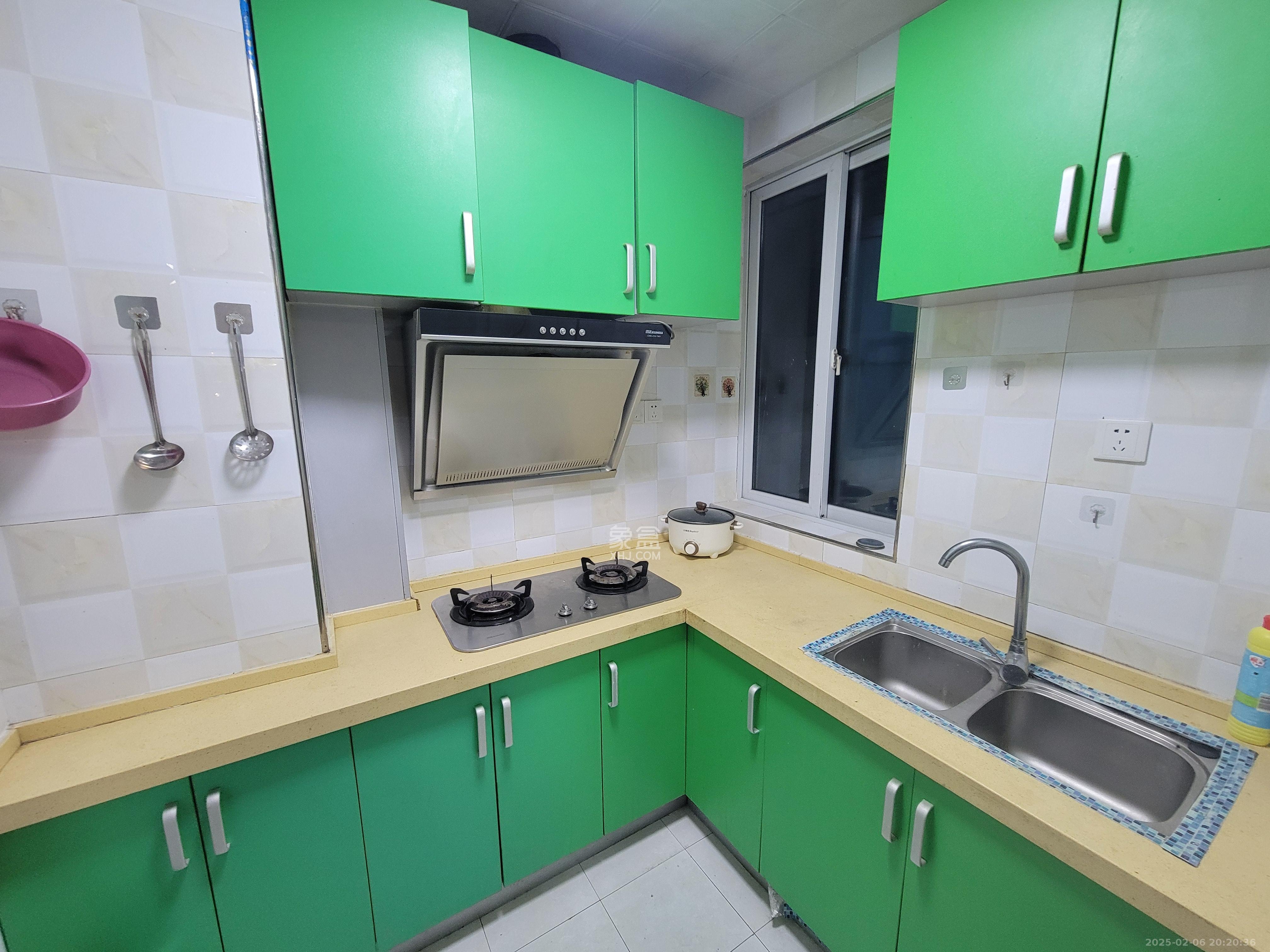 福嘉园 1室2厅1卫 2000.0元/月 福嘉园 1室2厅1卫 2000.0元/月室内图