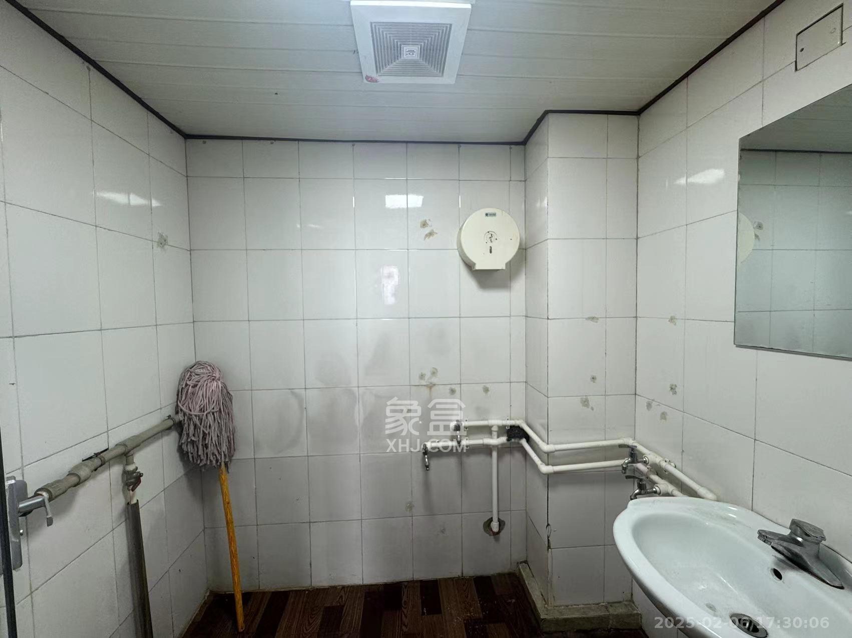 上东印象 4室2厅1卫 2800.0元/月 上东印象 4室2厅1卫 2800.0元/月室内图