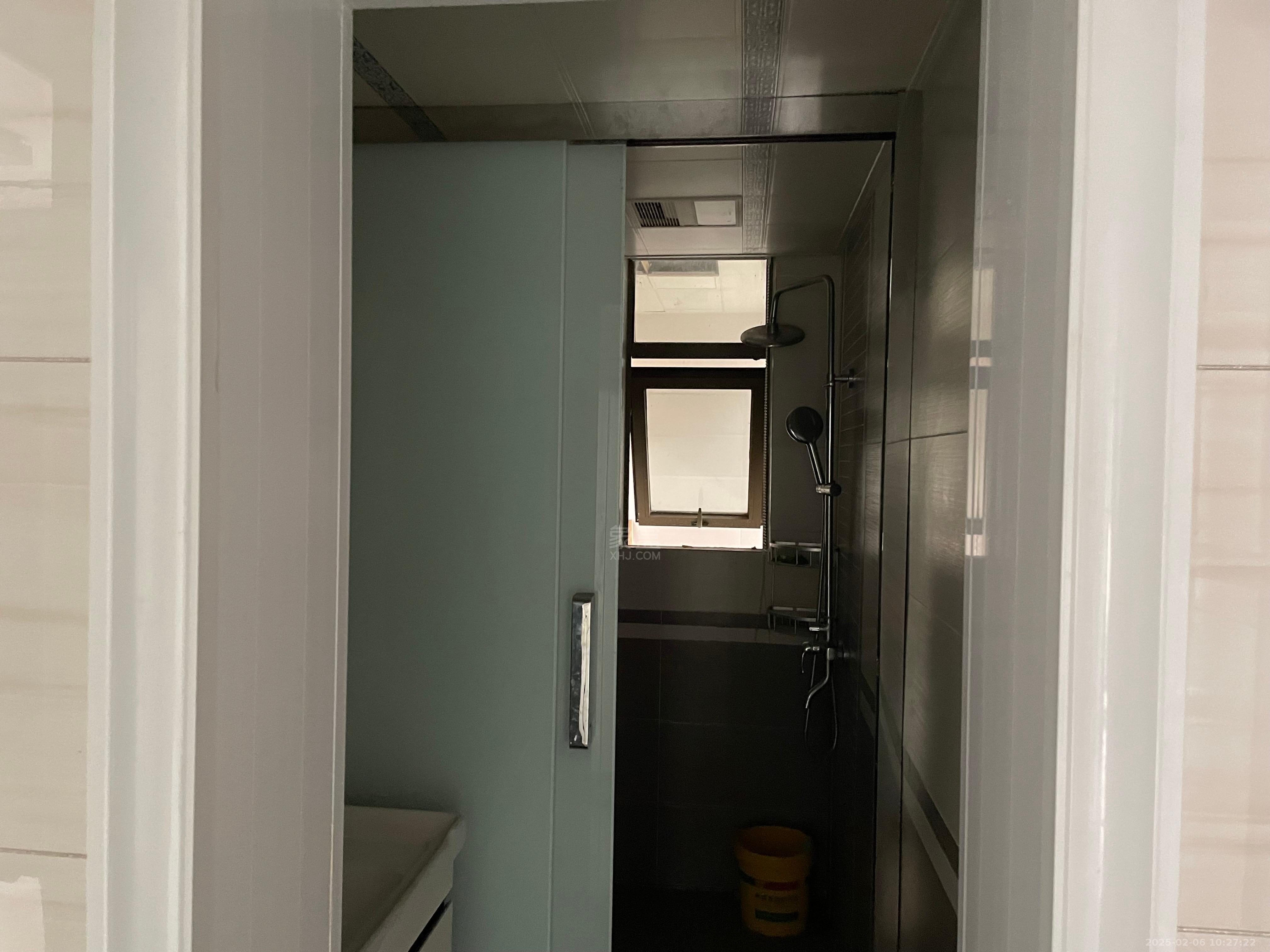 奥园广场 3室2厅2卫 2000.0元/月 奥园广场 3室2厅2卫 2000.0元/月室内图