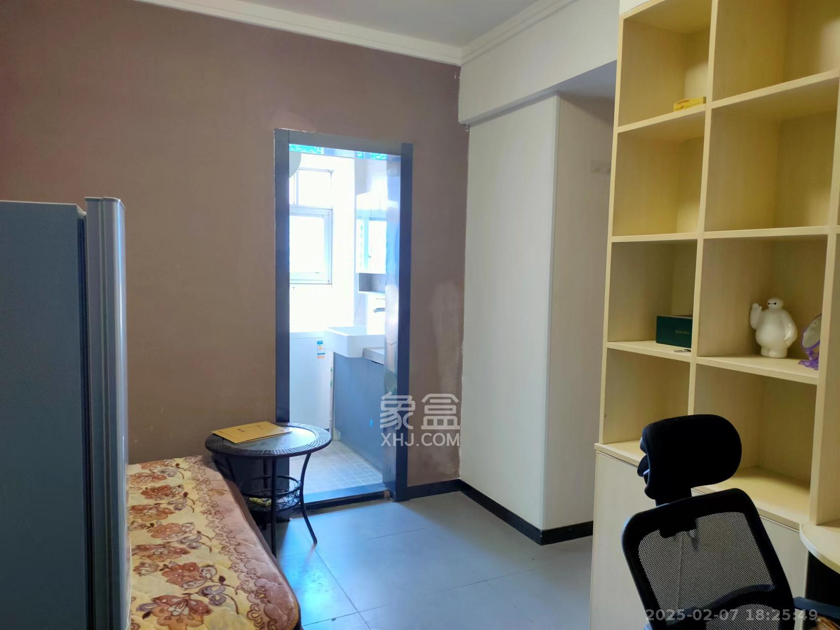 碧翠园(中房) 1室1厅1卫 1200.0元/月 碧翠园(中房) 1室1厅1卫 1200.0元/月室内图