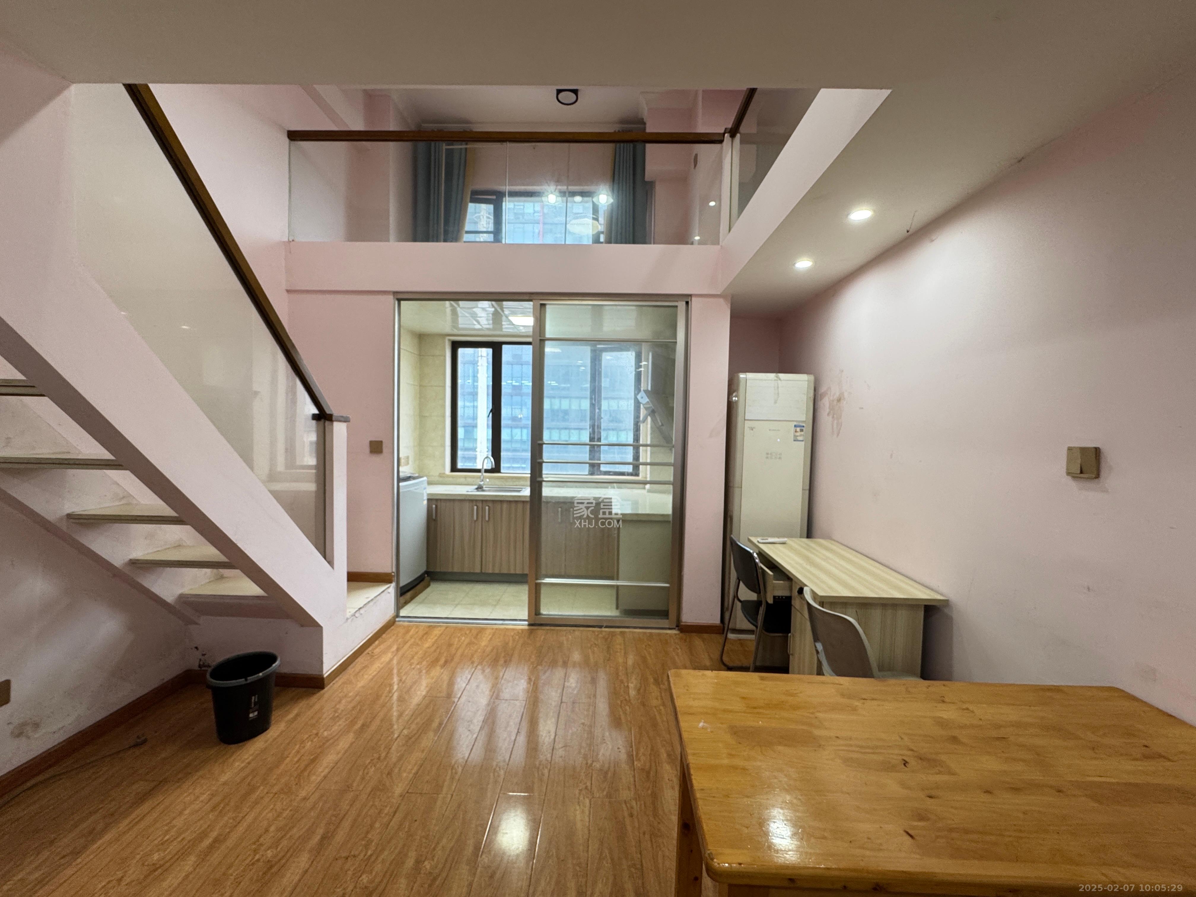 艾美潇湘 1室1厅1卫 1000.0元/月 艾美潇湘 1室1厅1卫 1000.0元/月室内图