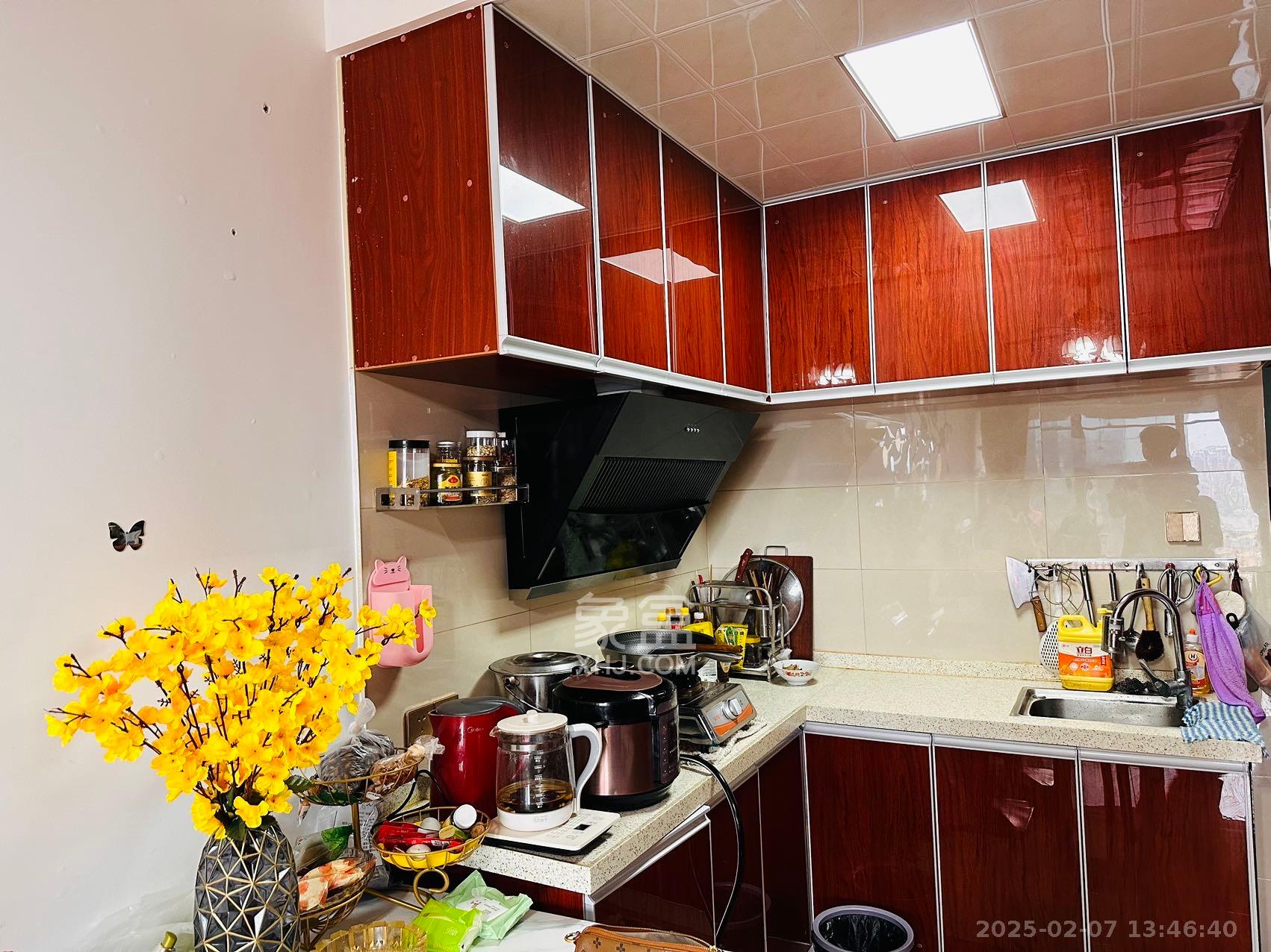 裕天国际商汇中心 1室0厅0卫 1500.0元/月 裕天国际商汇中心 1室0厅0卫 1500.0元/月室内图