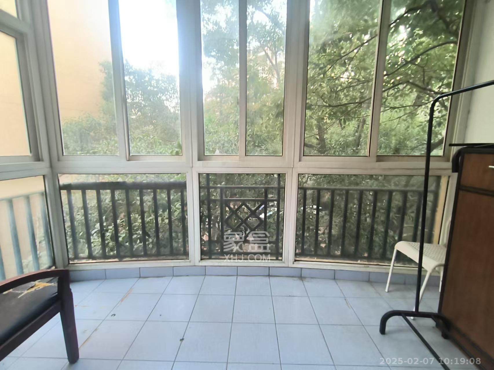 圣爵菲斯 2室2厅1卫 1800.0元/月 圣爵菲斯 2室2厅1卫 1800.0元/月室内图