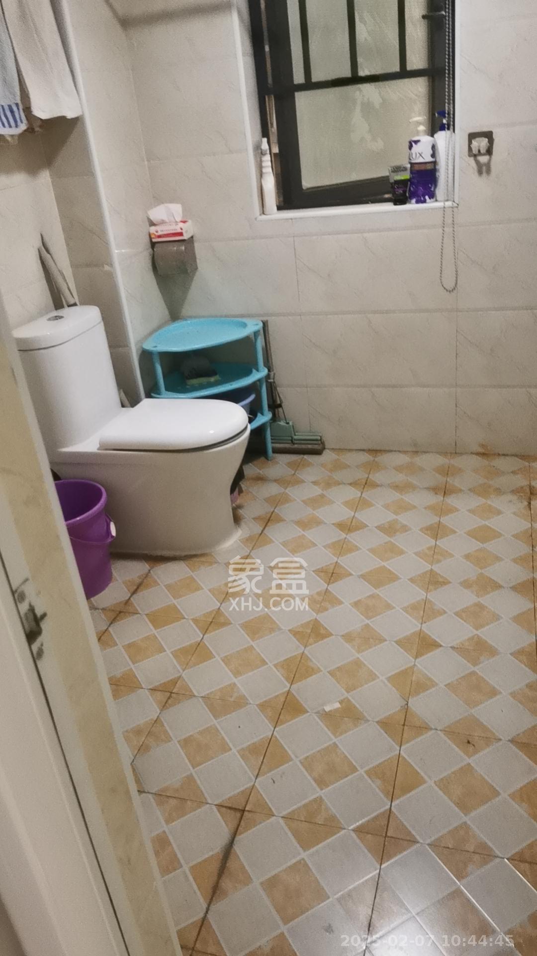 中建芙蓉嘉苑  3室2厅2卫   2800.00元/月室内图