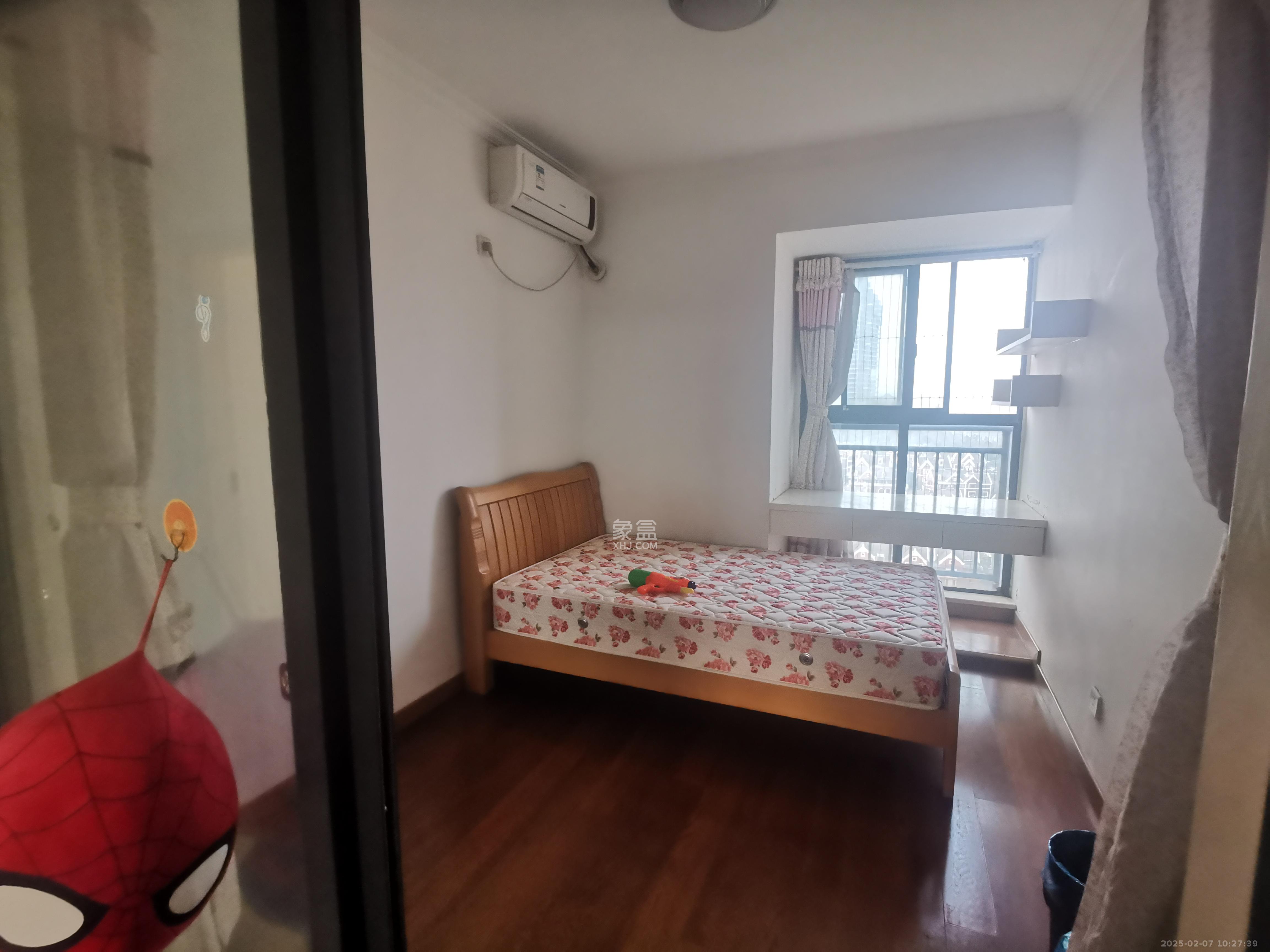 优山美地  3室2厅2卫    2500.0元/月室内图