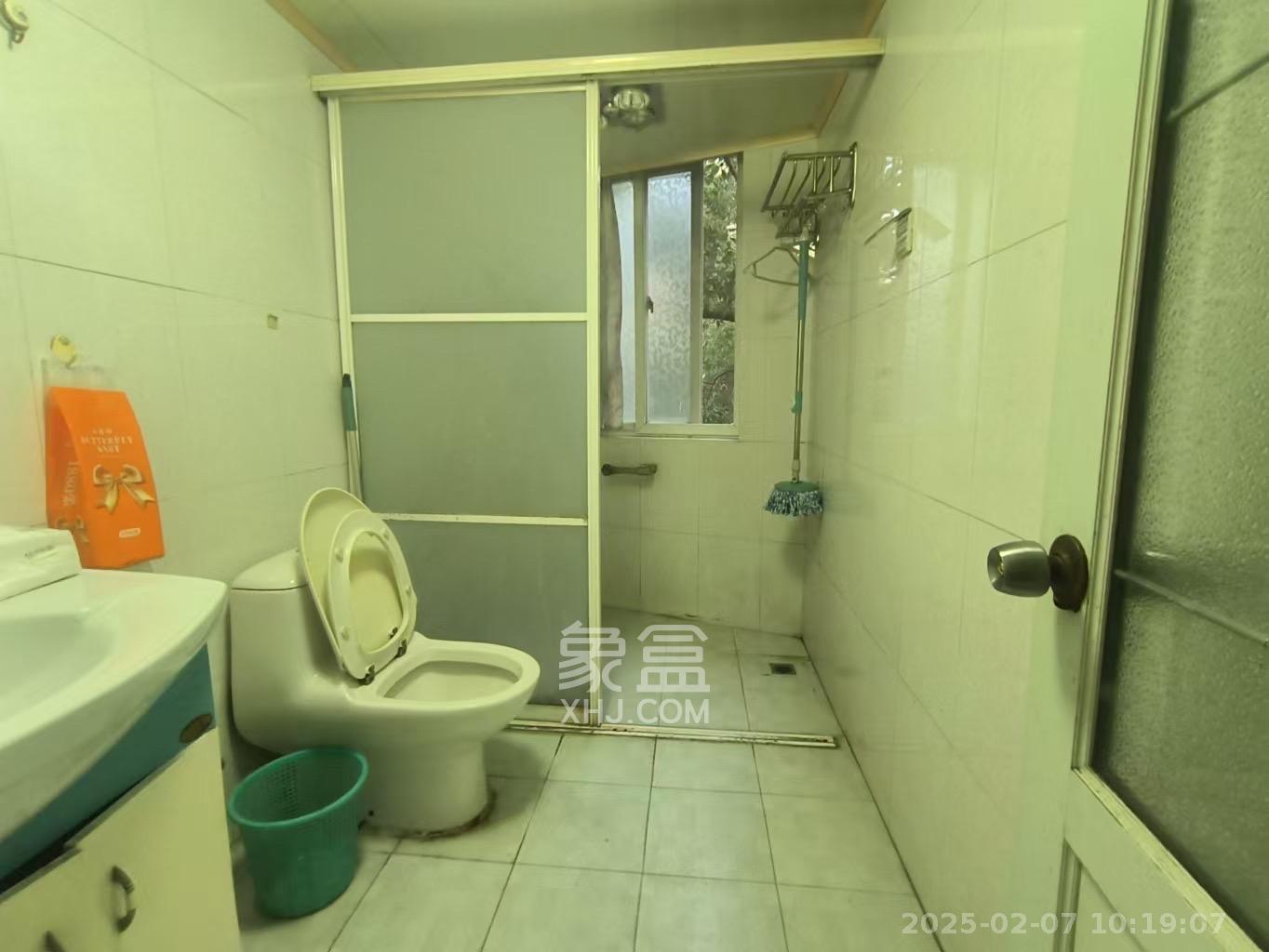 圣爵菲斯 2室2厅1卫 1800.0元/月 圣爵菲斯 2室2厅1卫 1800.0元/月室内图