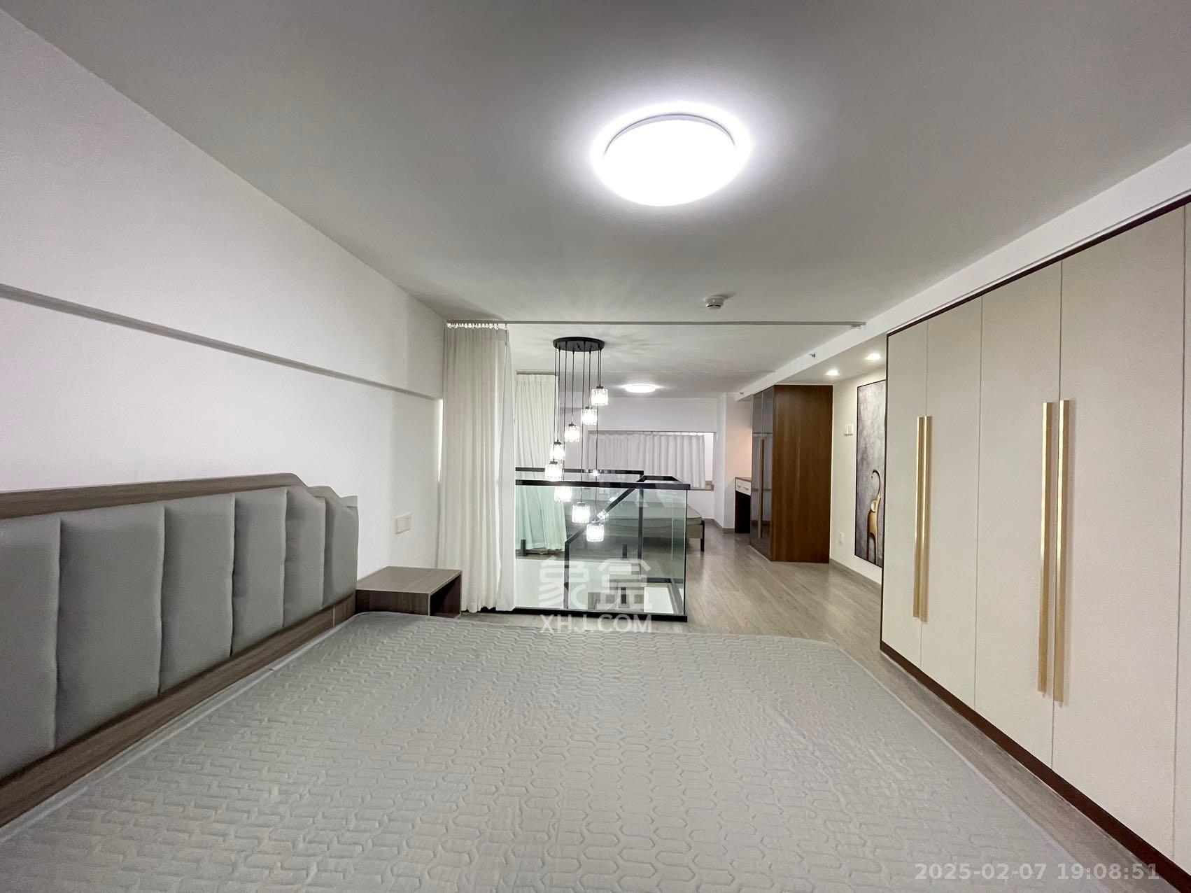 藏珑湖上公馆 1室1厅1卫 2400.0元/月 藏珑湖上公馆 1室1厅1卫 2400.0元/月室内图