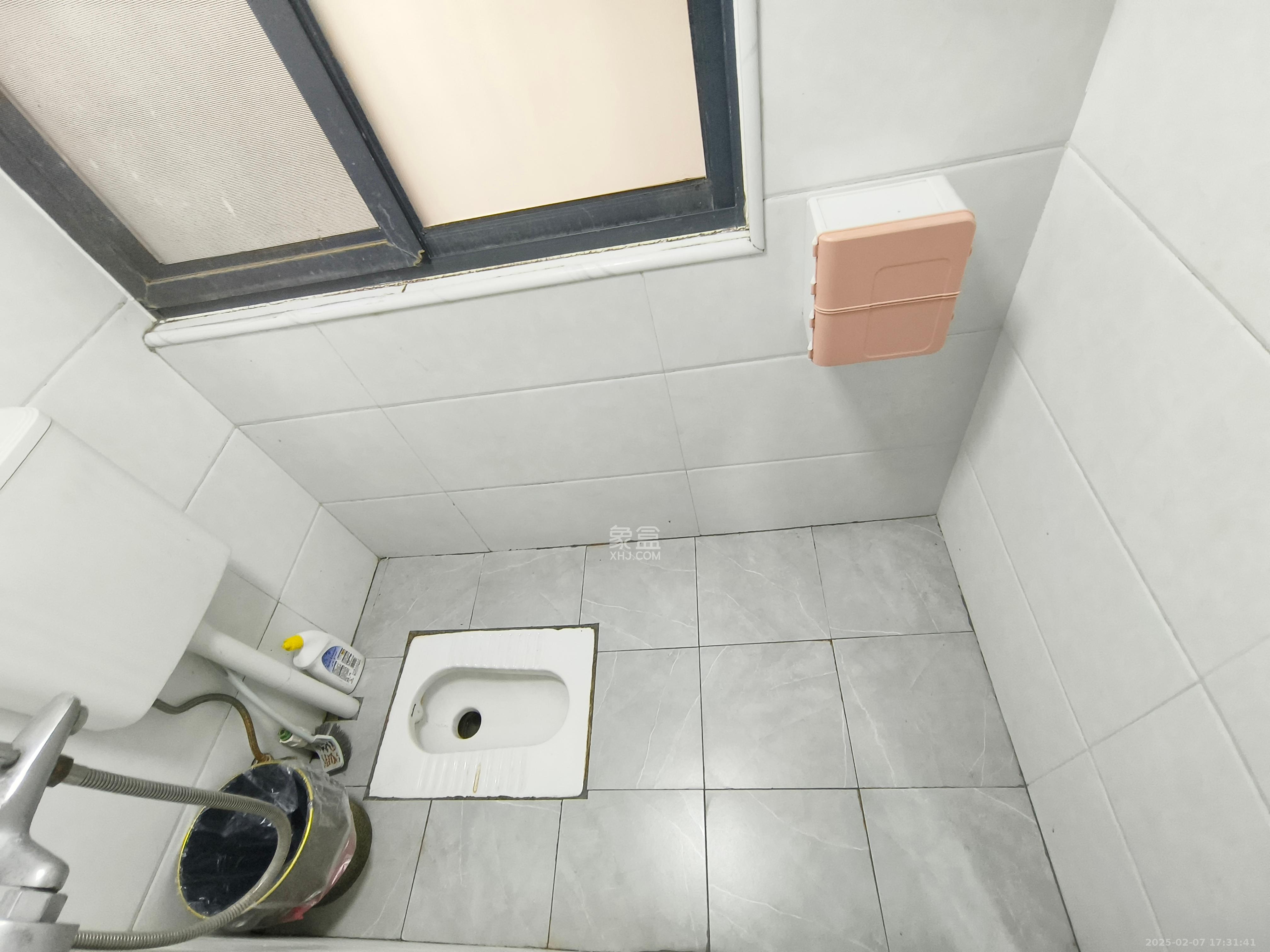 和康园小区  1室0厅0卫    1250.0元/月 和康园小区  1室0厅0卫    1250.0元/月室内图