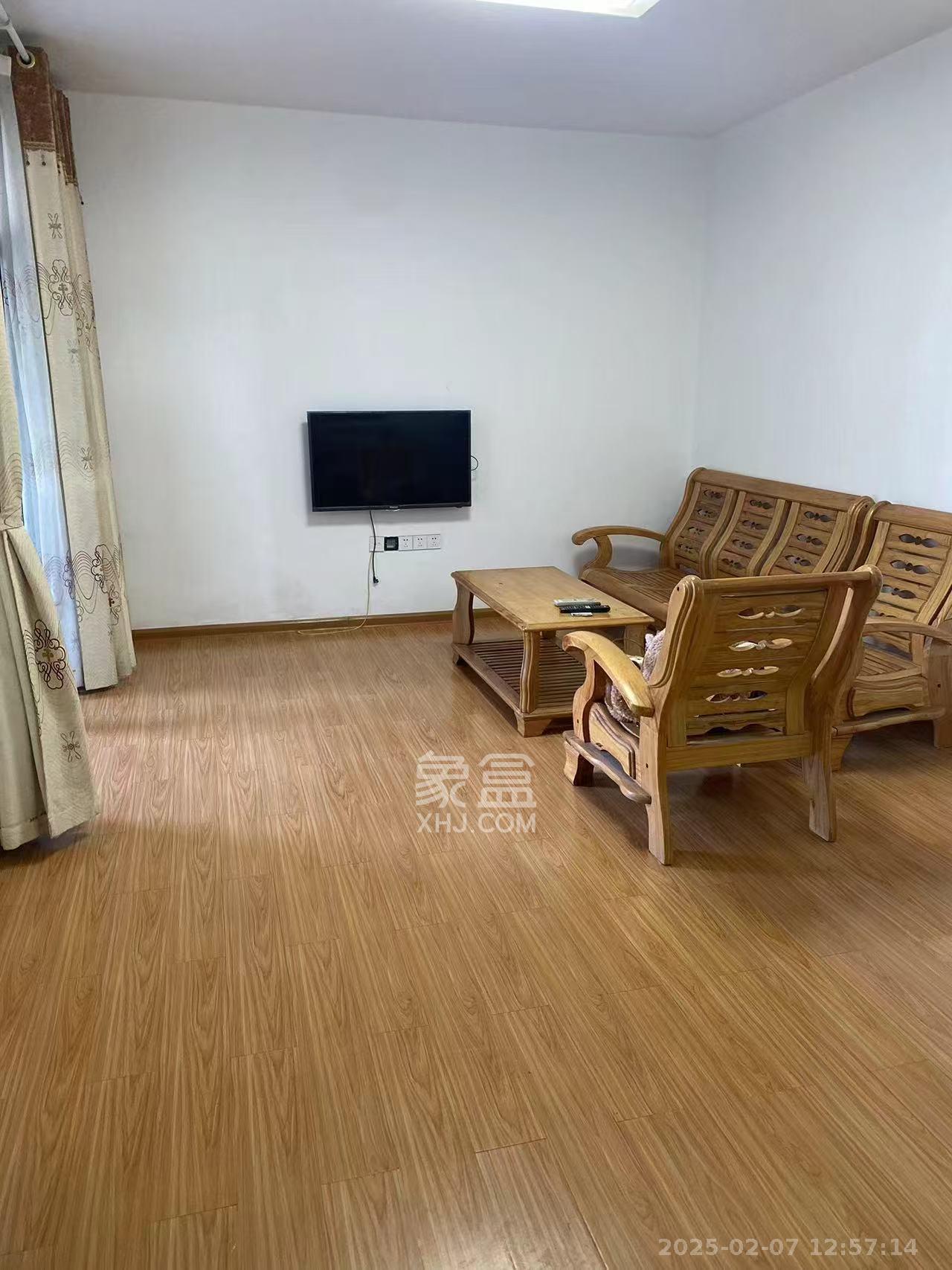 翡翠云天  2室2厅1卫   1800.00元/月