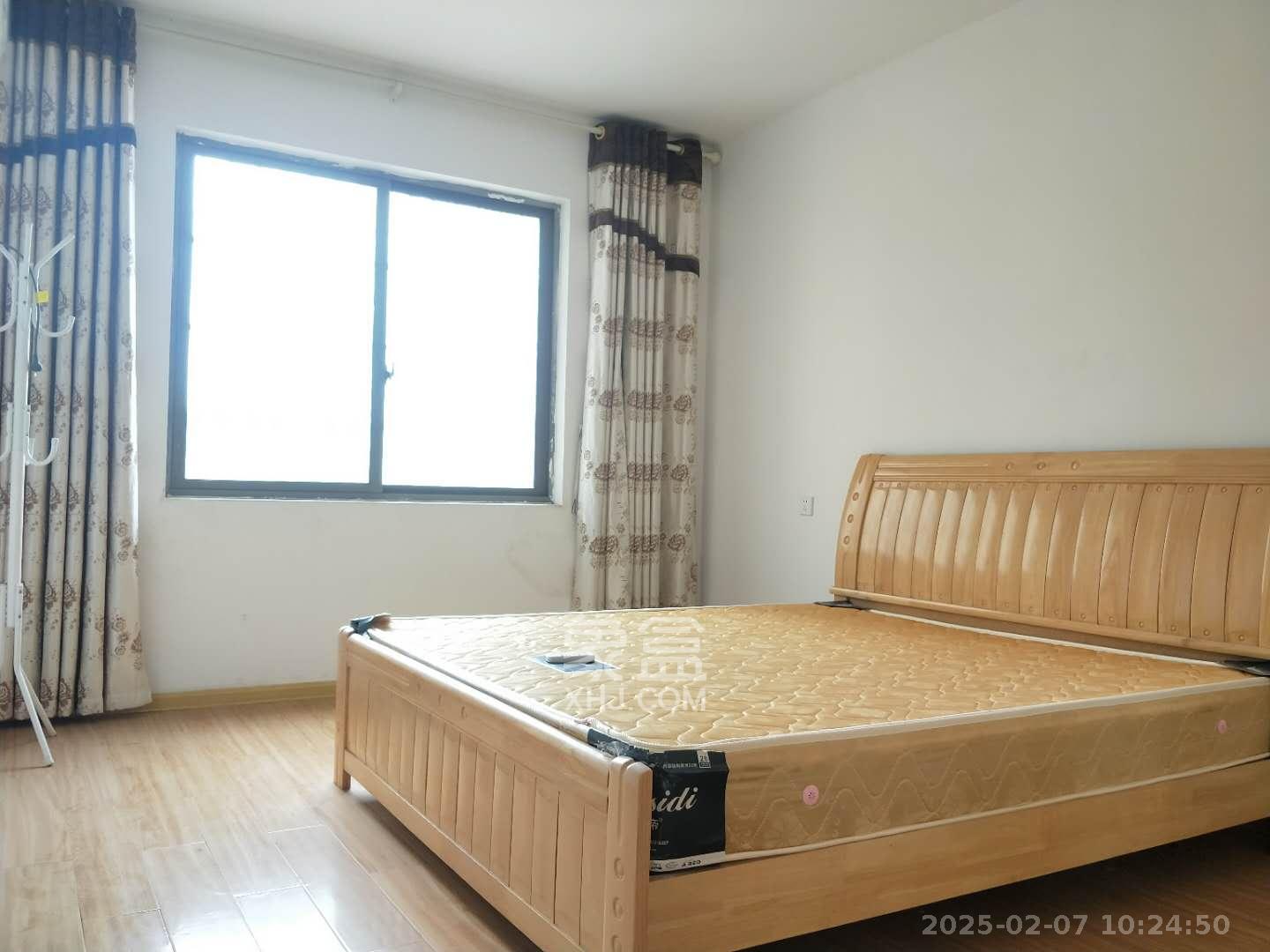 阳光晶城  2室2厅1卫   1700.00元/月室内图1