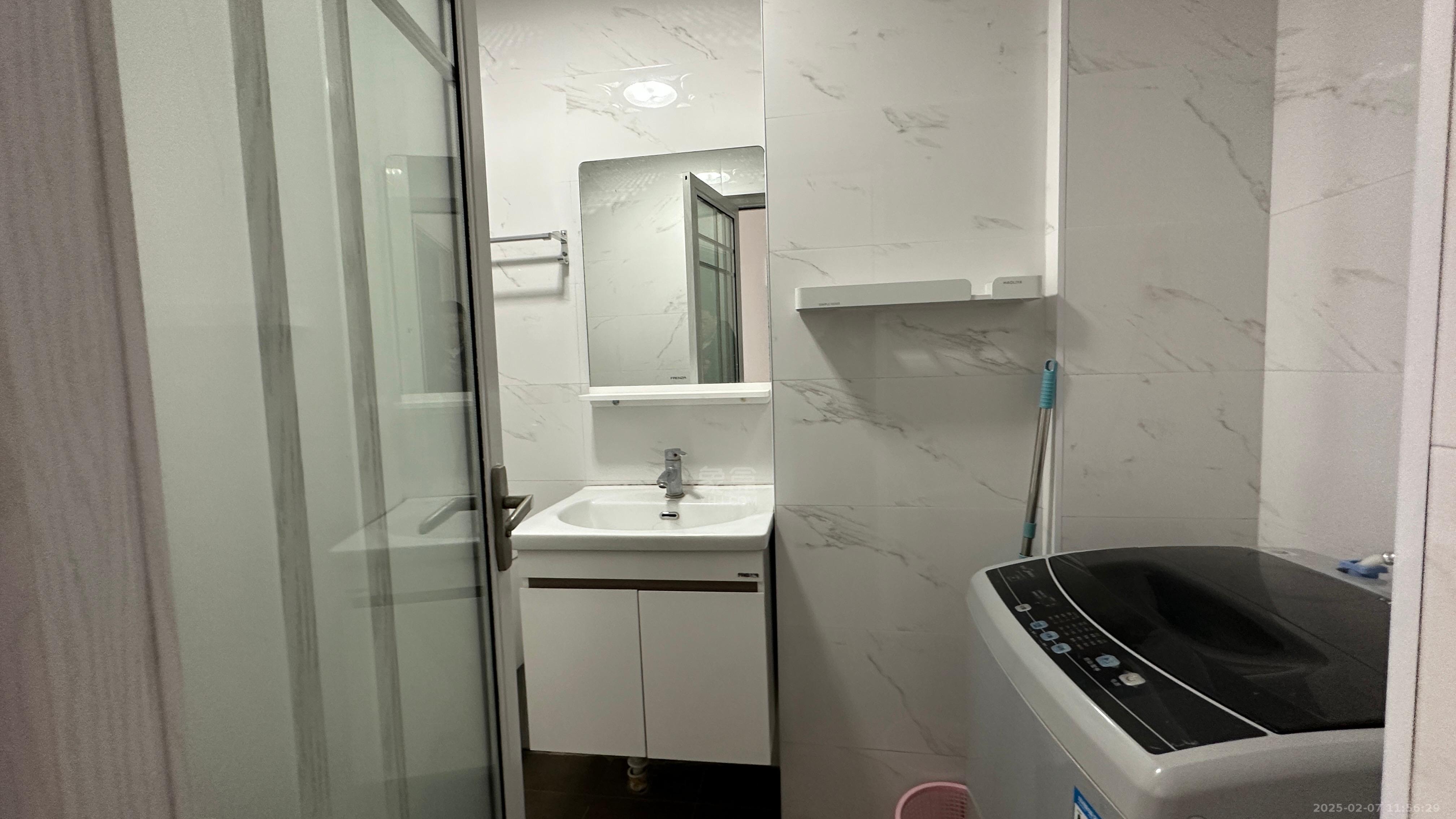 文艺复兴(未来城) 1室0厅0卫 1300.0元/月 文艺复兴(未来城) 1室0厅0卫 1300.0元/月室内图