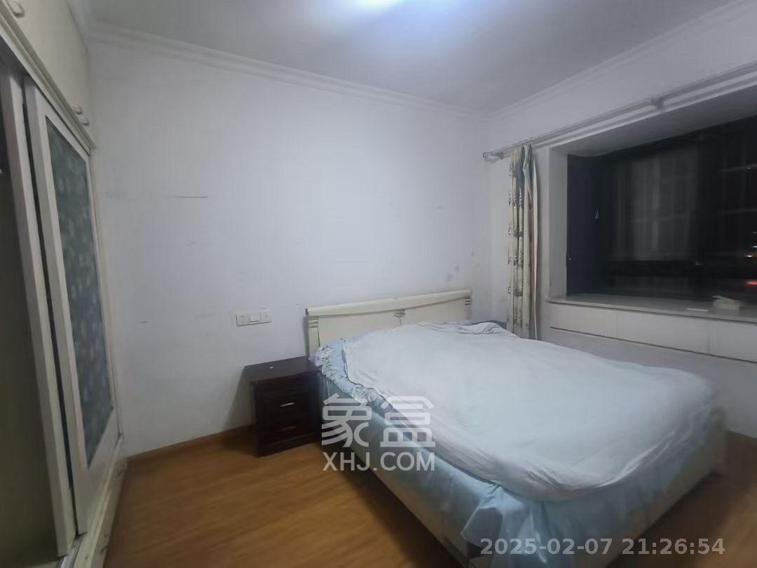 银盘鑫城 1室1厅1卫 1600.0元/月 银盘鑫城 1室1厅1卫 1600.0元/月室内图