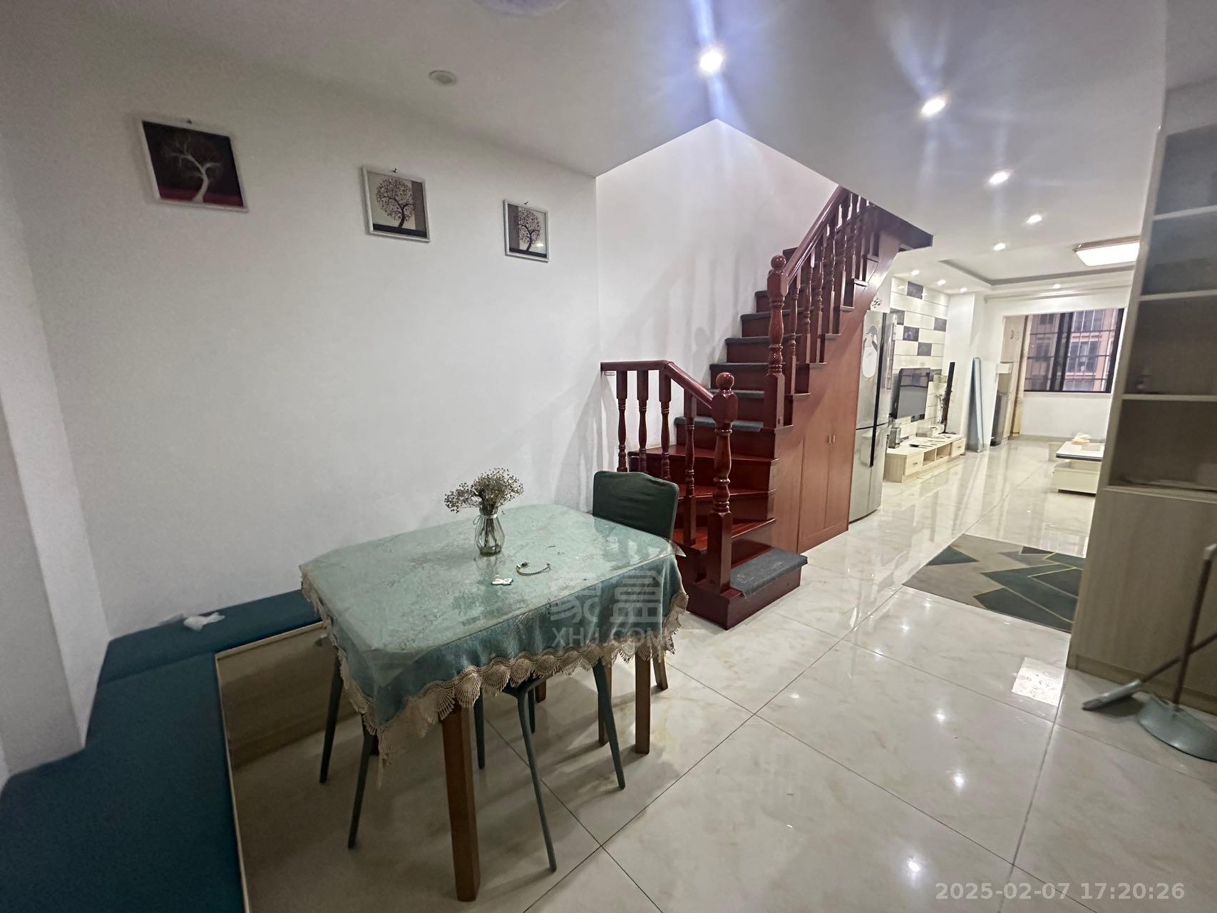 旺城天悦领秀香江 2室2厅2卫 1600.0元/月 旺城天悦领秀香江 2室2厅2卫 1600.0元/月室内图