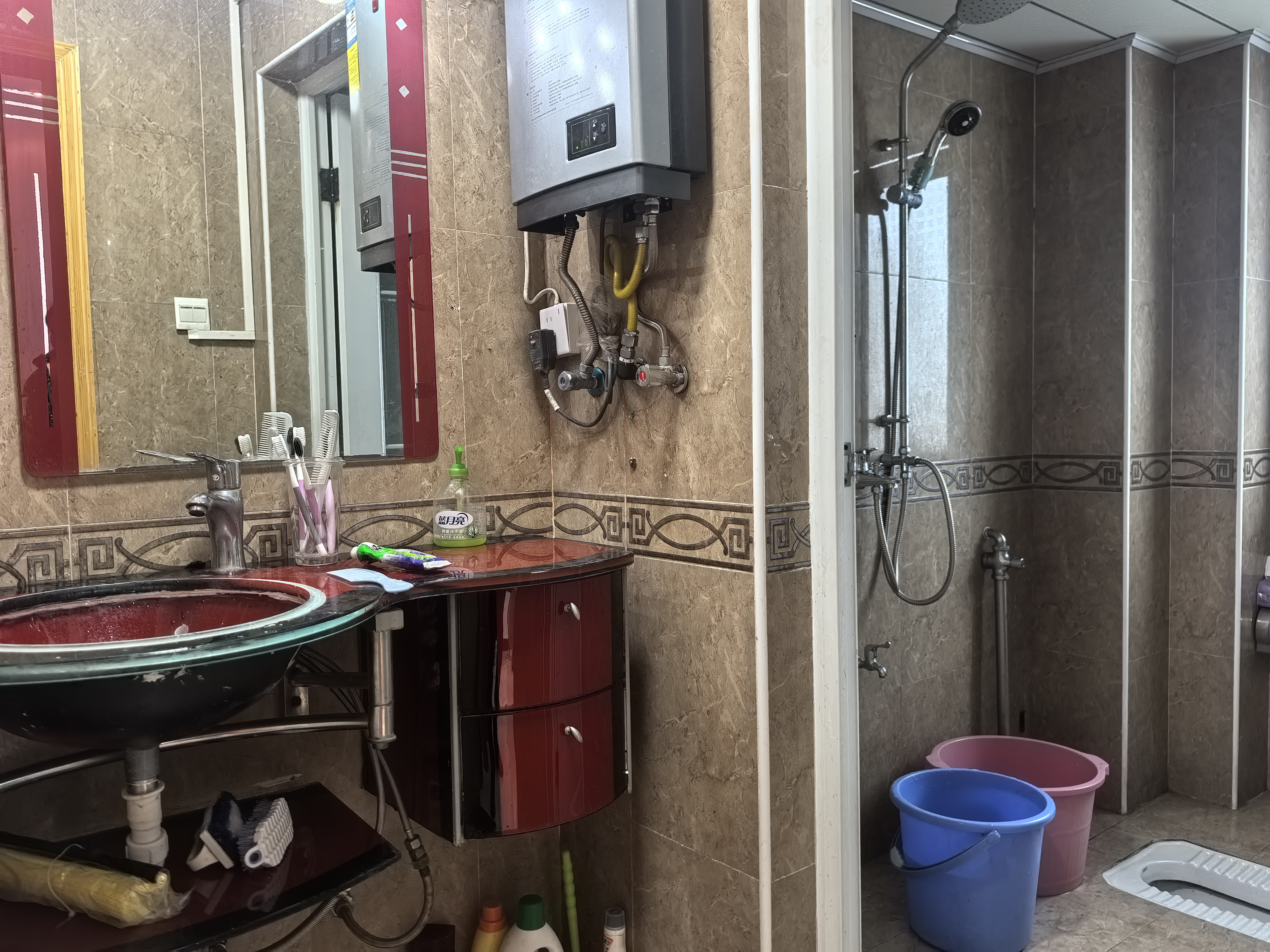 梓怡华盛家园 3室2厅2卫 1500.0元/月 梓怡华盛家园 3室2厅2卫 1500.0元/月室内图