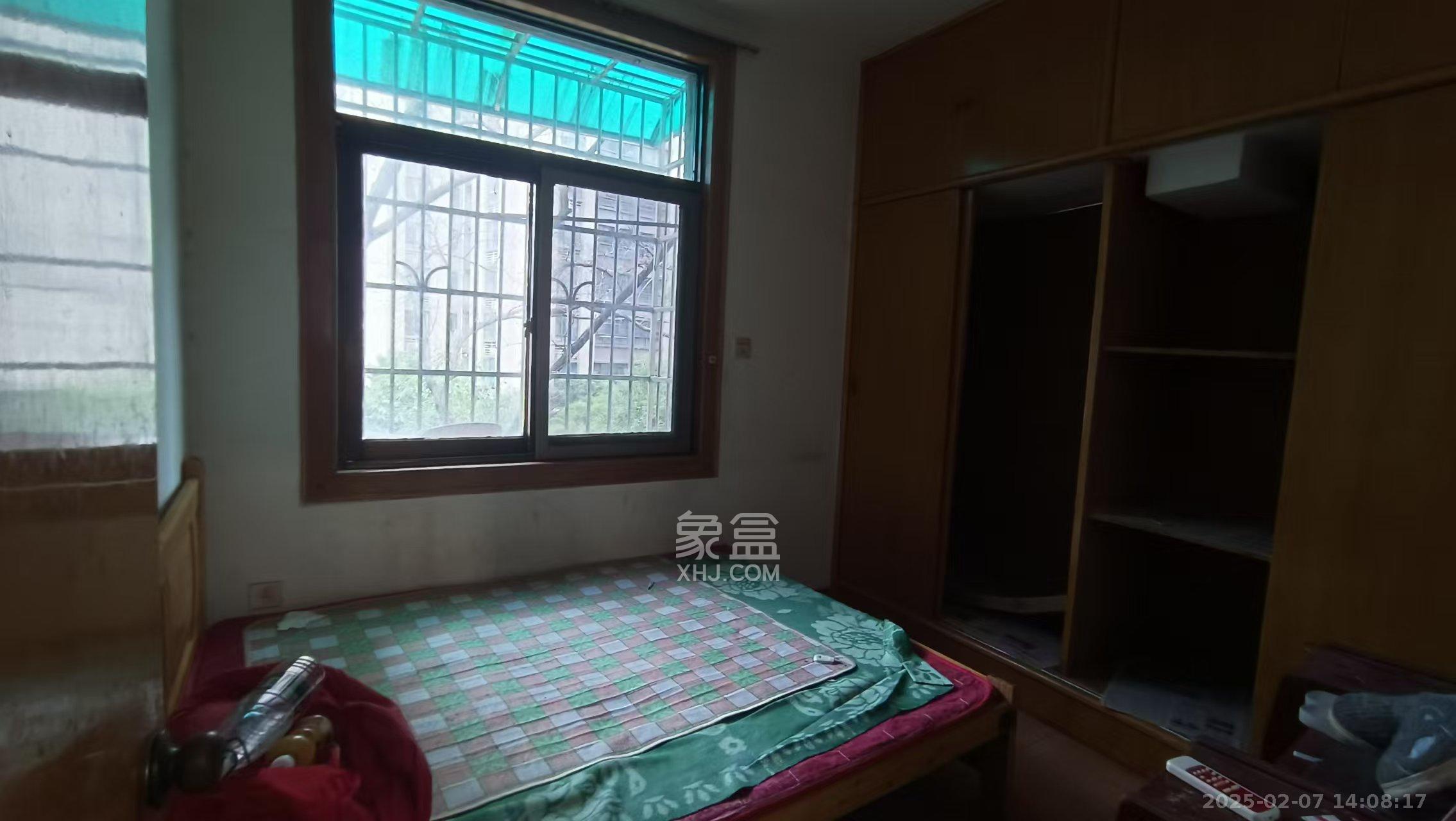 稀土研究院所宿舍 3室1厅1卫 1000.0元/月 稀土研究院所宿舍 3室1厅1卫 1000.0元/月室内图