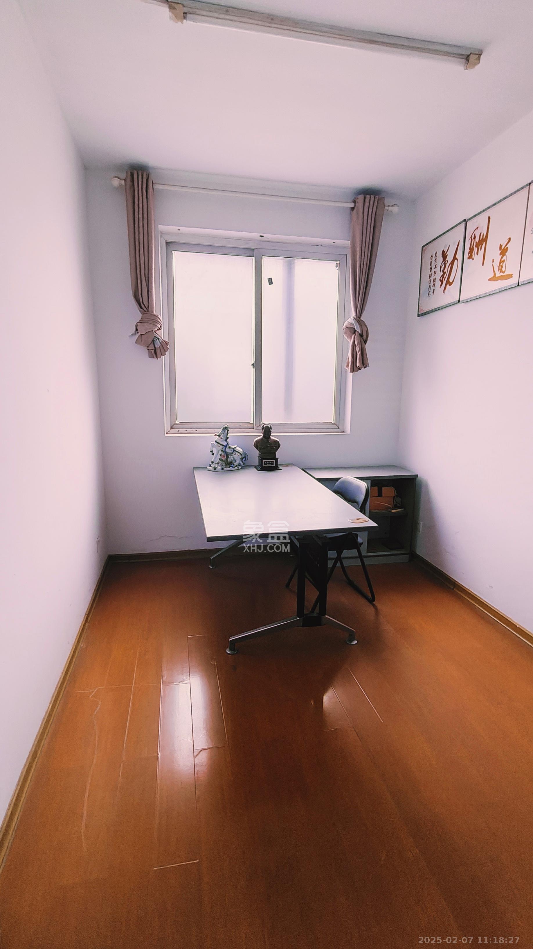 建鸿达现代公寓  1室1厅1卫   2200.00元/月
